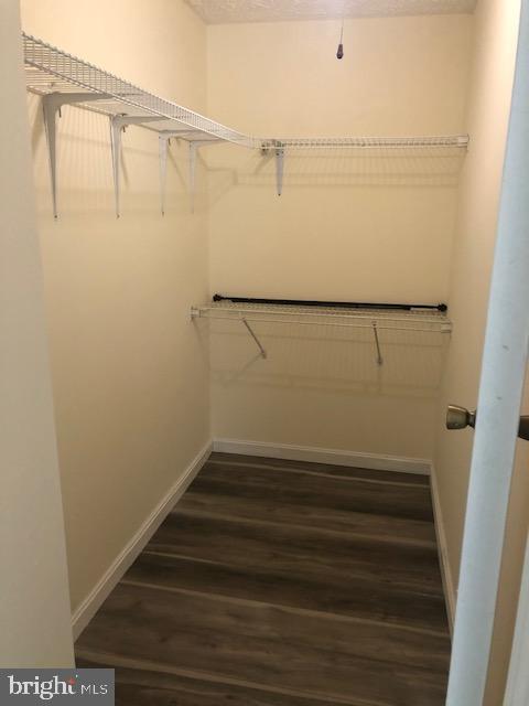 CHESTERFIELD GARDEN CONDOMINIUM - Residential Lease