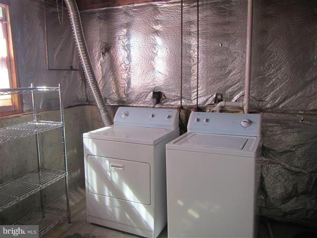 VILLA DEL REY - Residential Lease