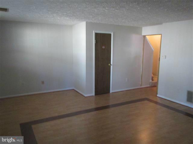 VILLA DEL REY - Residential Lease