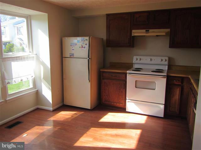 VILLA DEL REY - Residential Lease