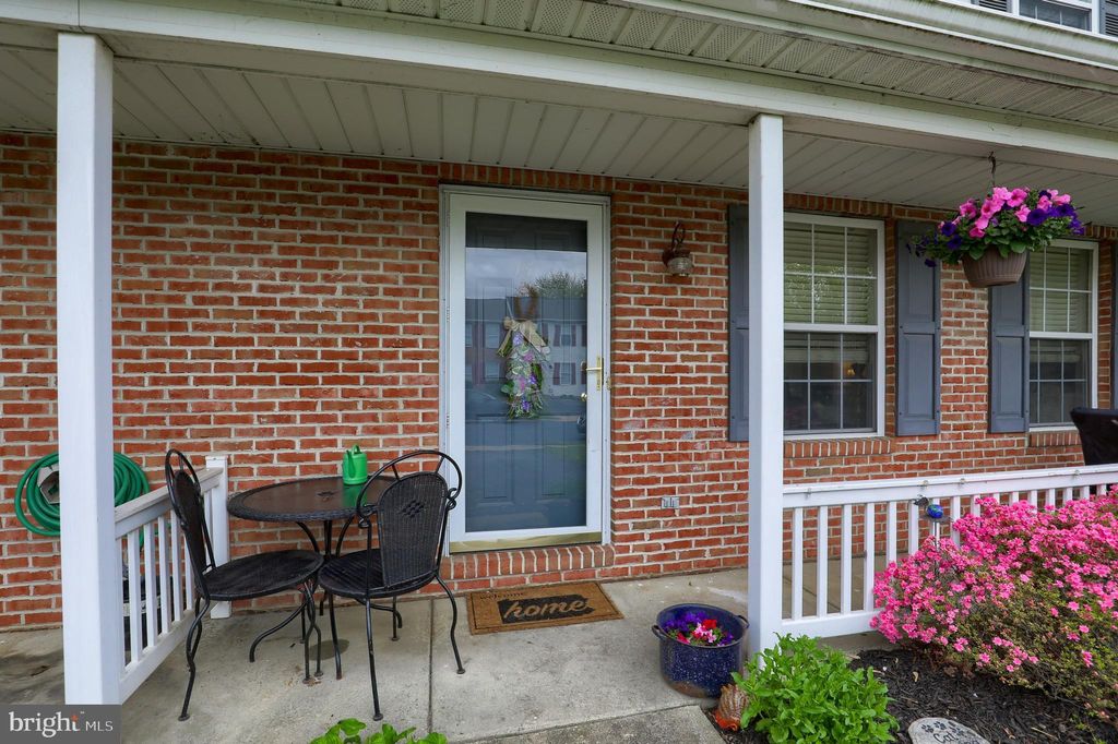 Photo of 14 HAMPSHIRE CT, MARIETTA, PA 17547 (MLS # PALA2034398)