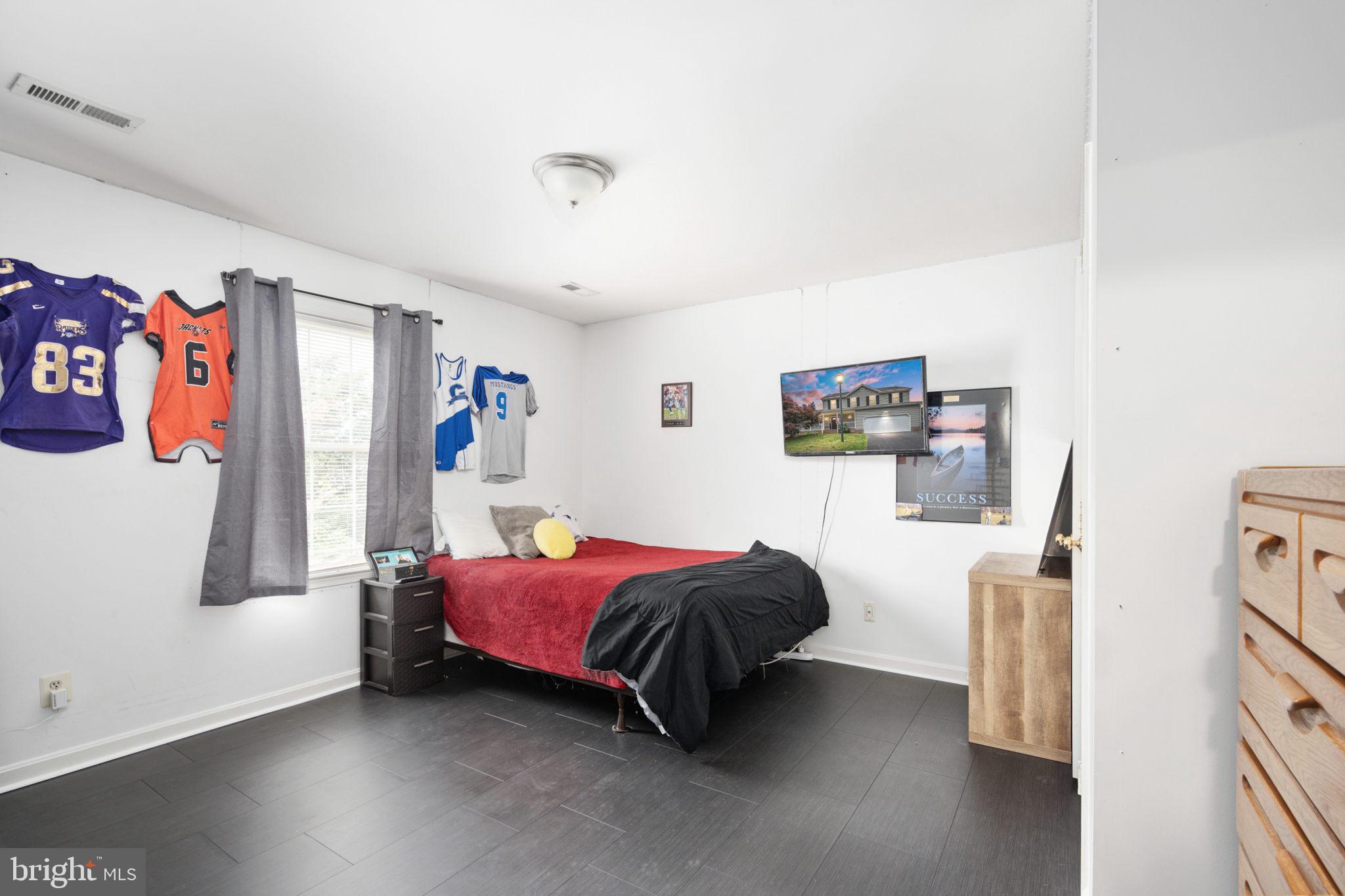 ASHLEIGH PARK - Residential