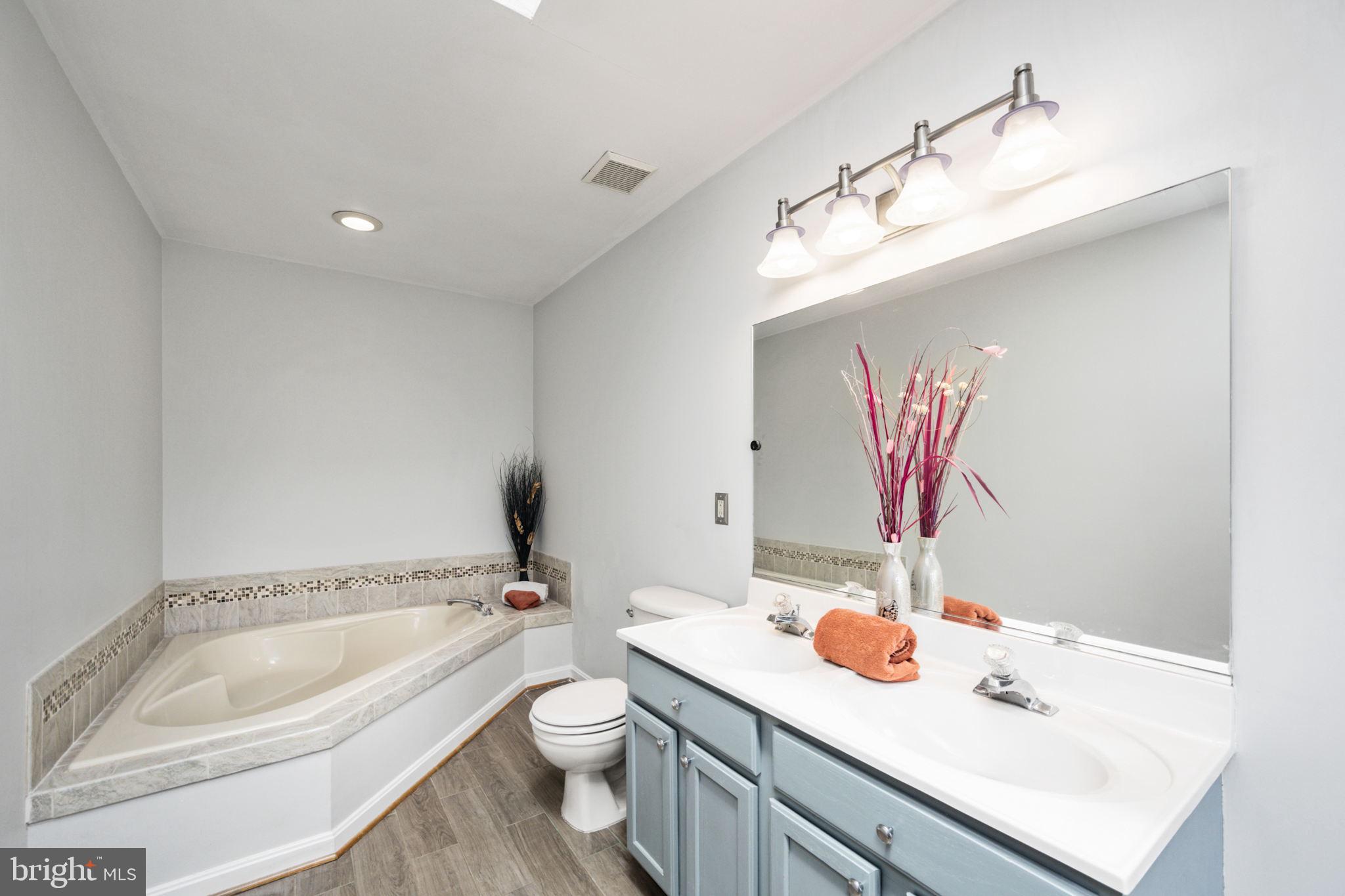 ASHLEIGH PARK - Residential