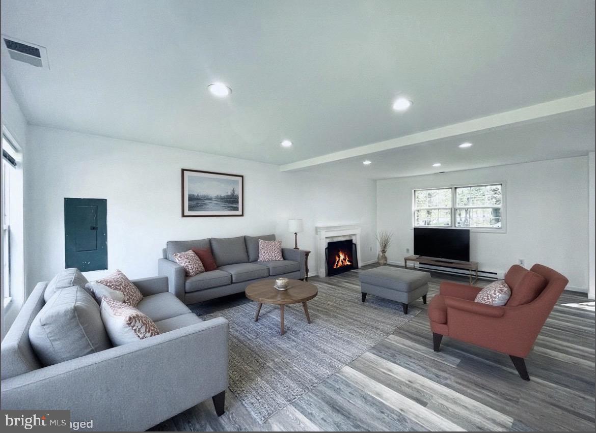 1226 COUNTRY PLACE DRIVE