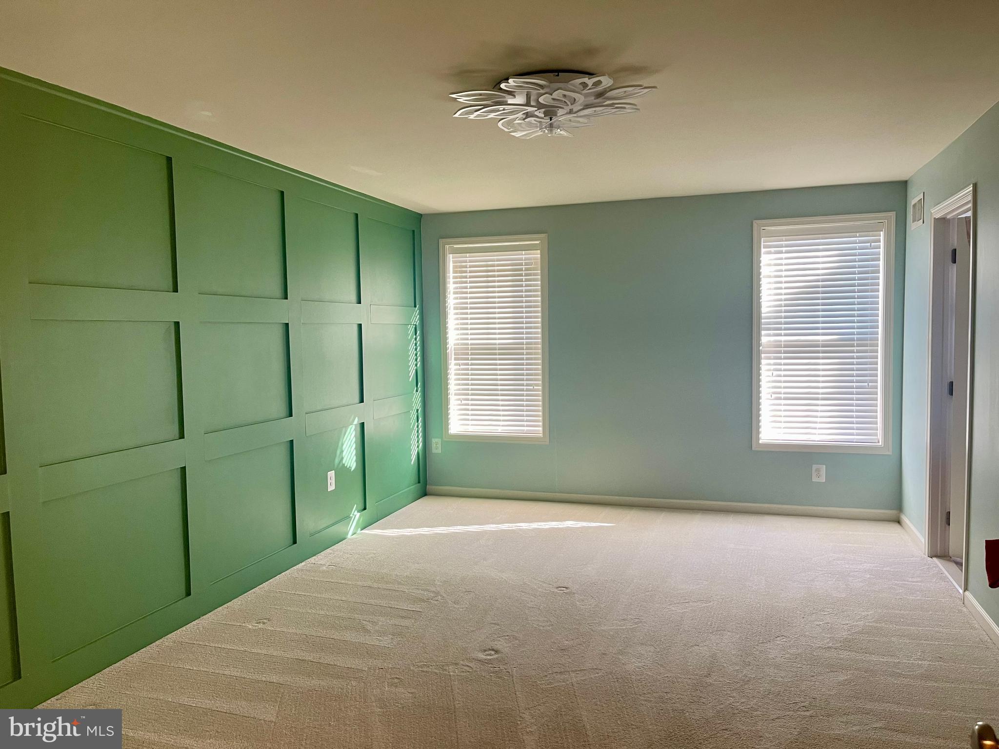 MOOREFIELD STATION - Residential Lease