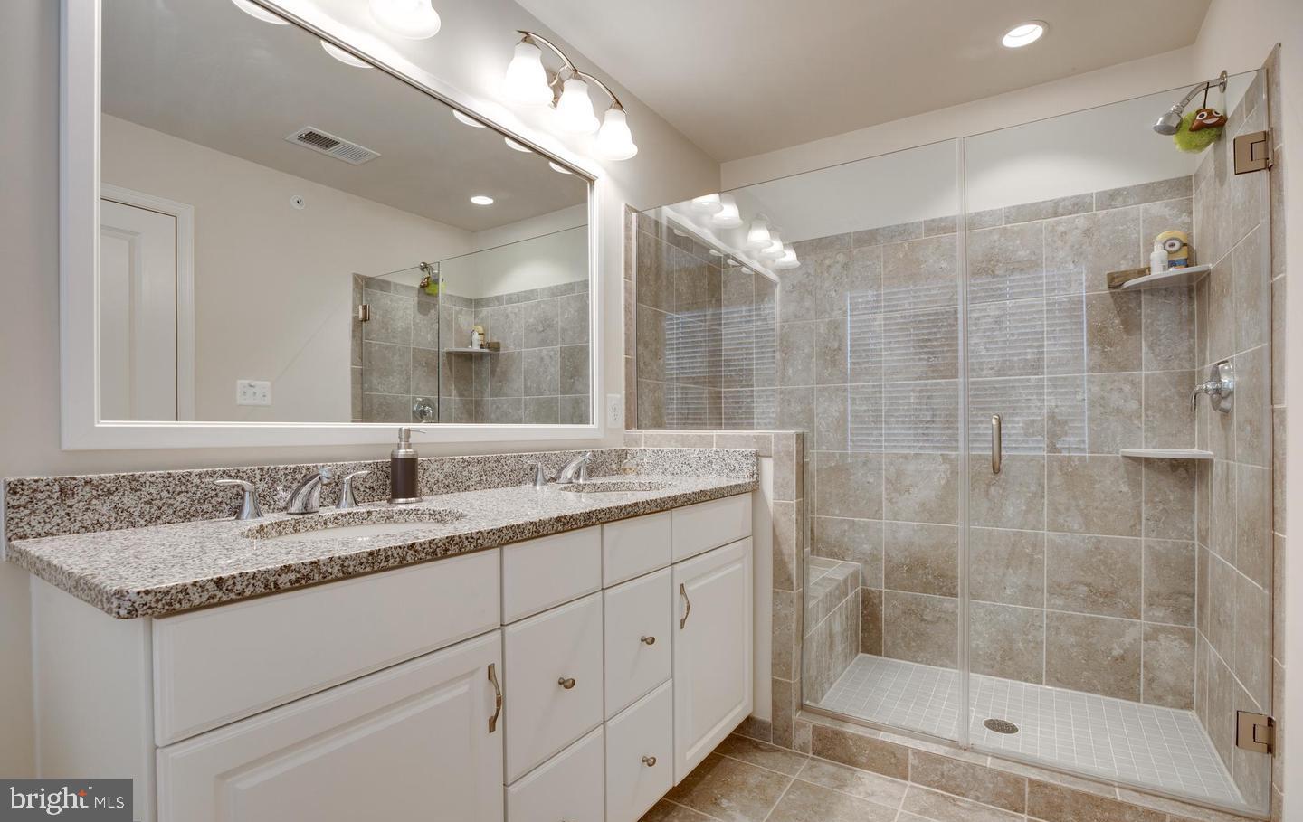 MOOREFIELD STATION - Residential Lease