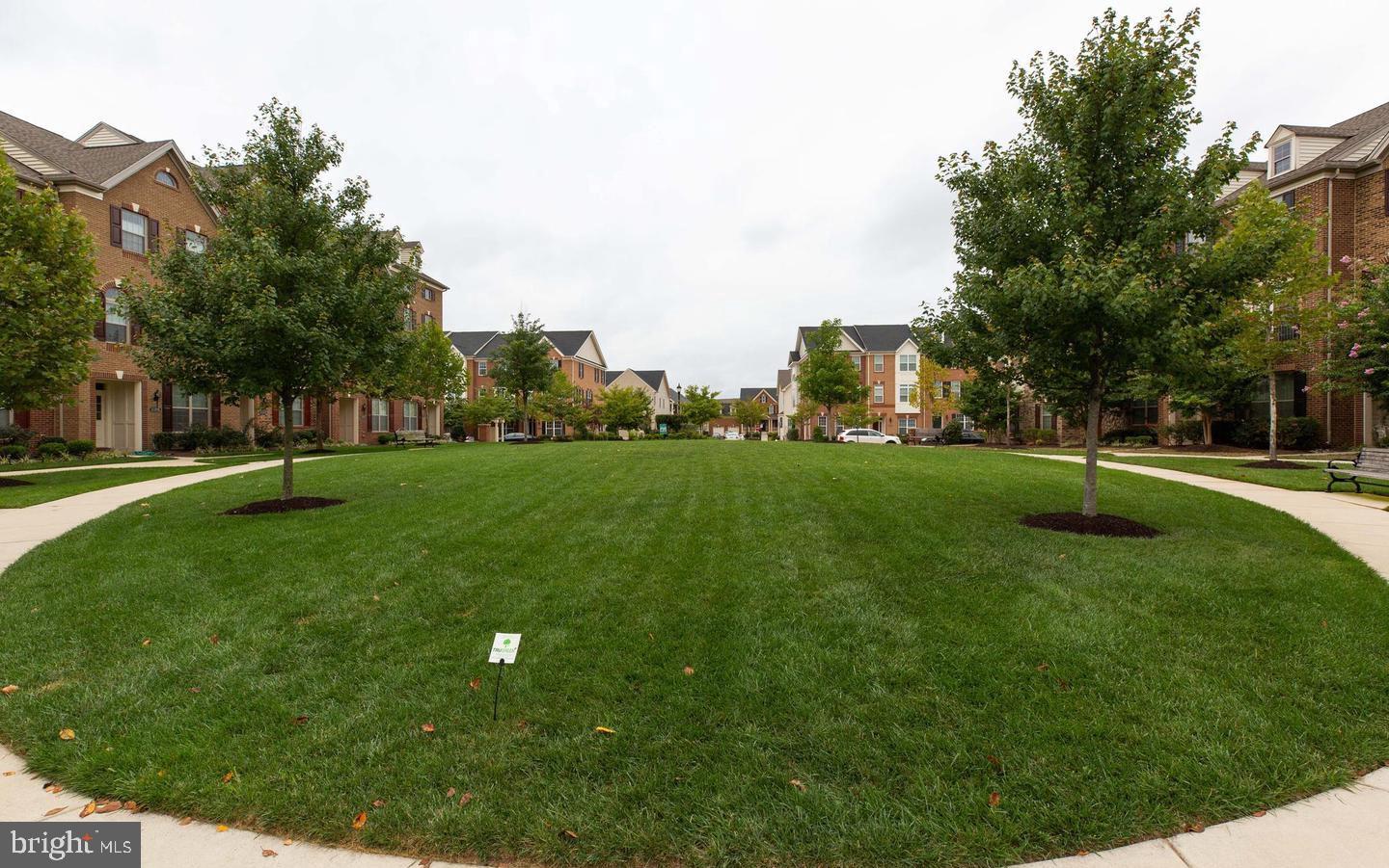 MOOREFIELD STATION - Residential Lease