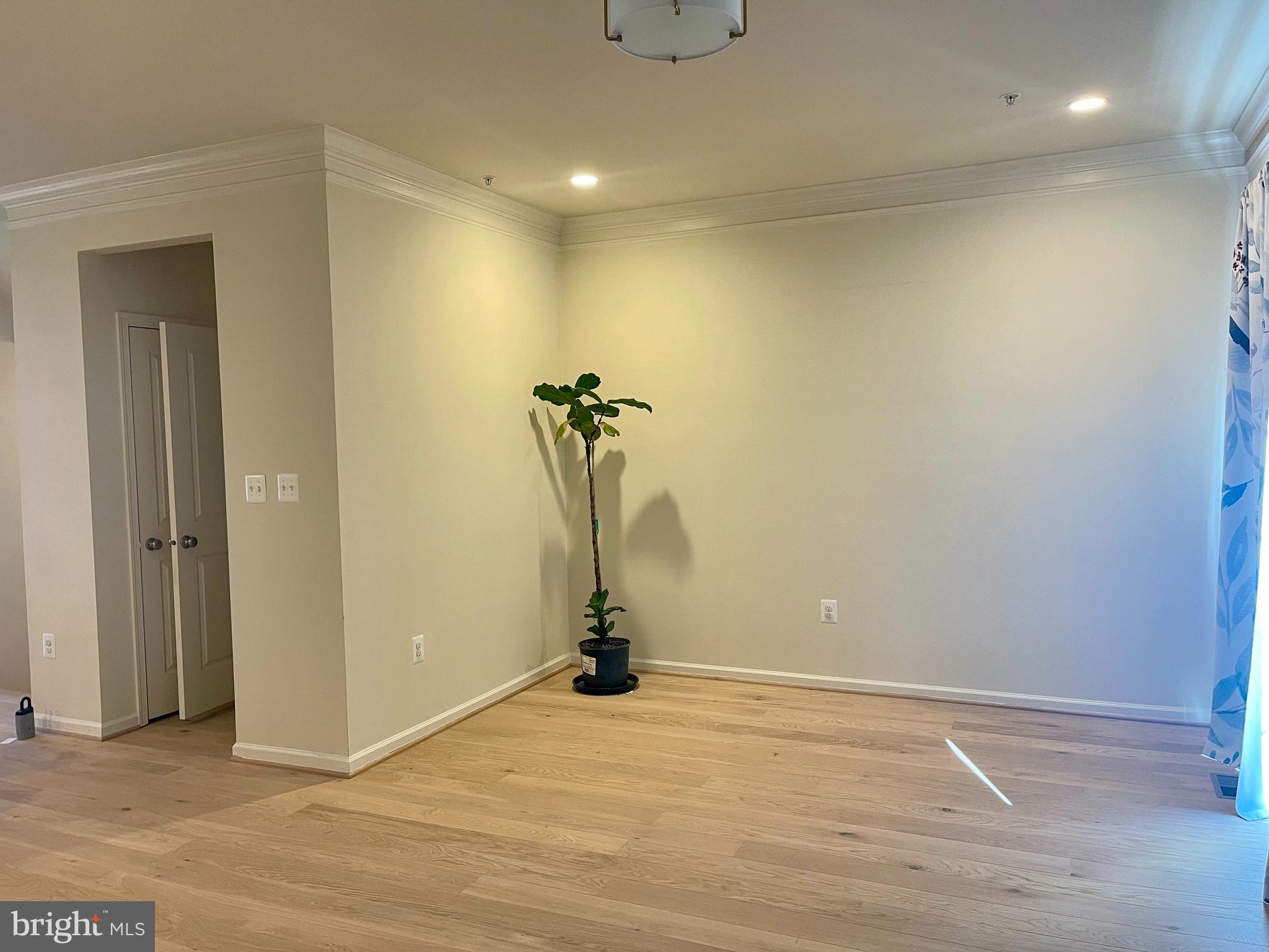 MOOREFIELD STATION - Residential Lease