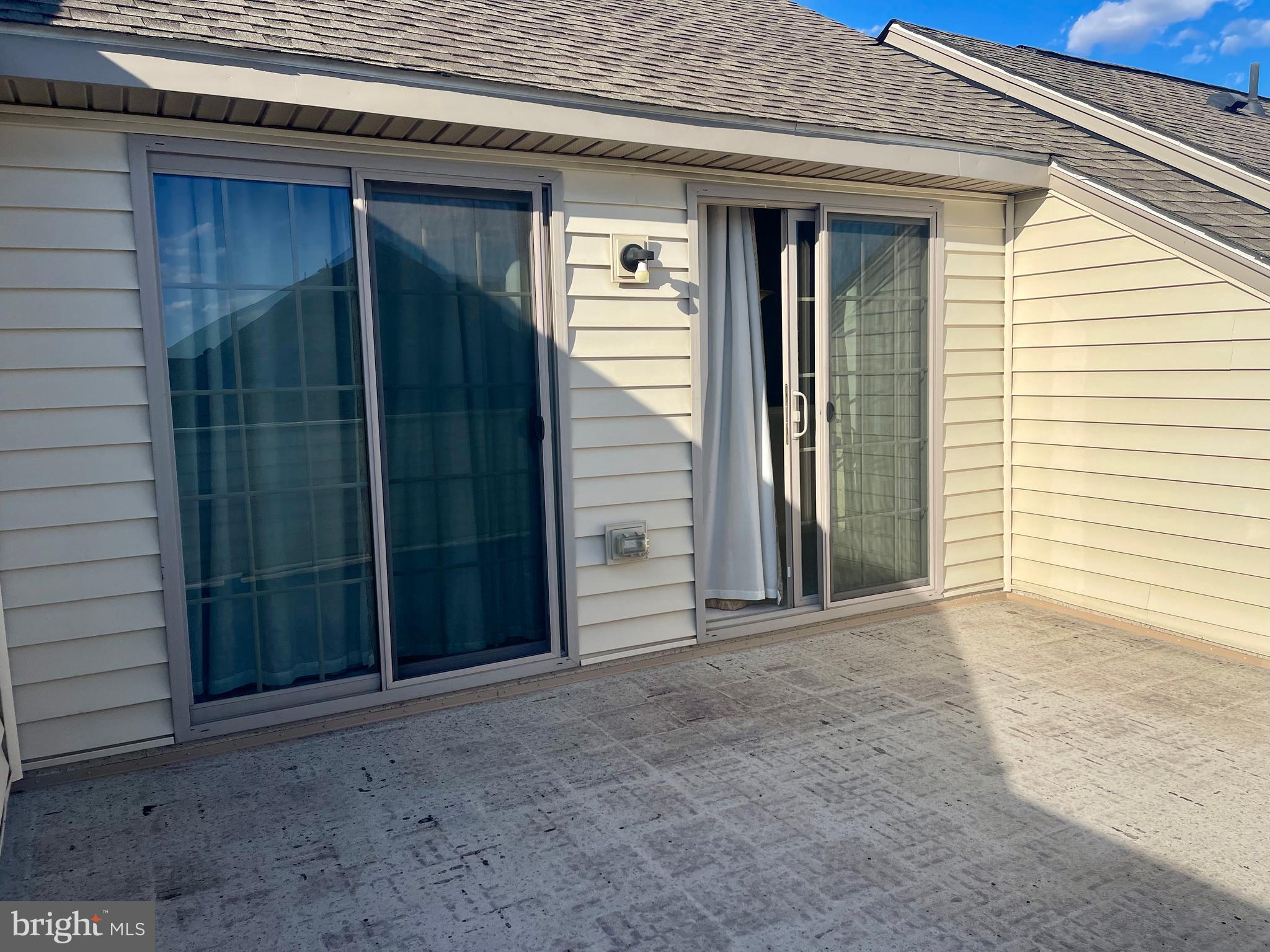 MOOREFIELD STATION - Residential Lease