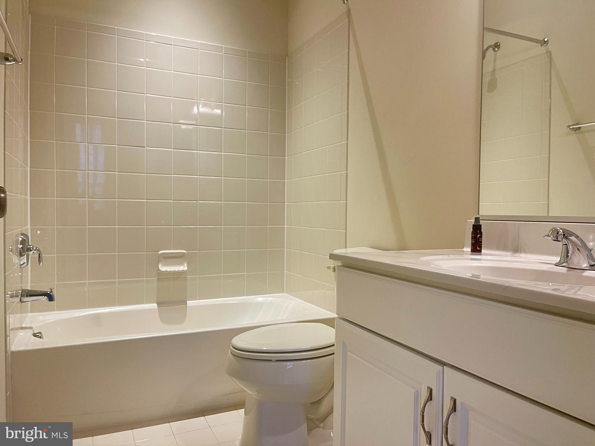 MOOREFIELD STATION - Residential Lease