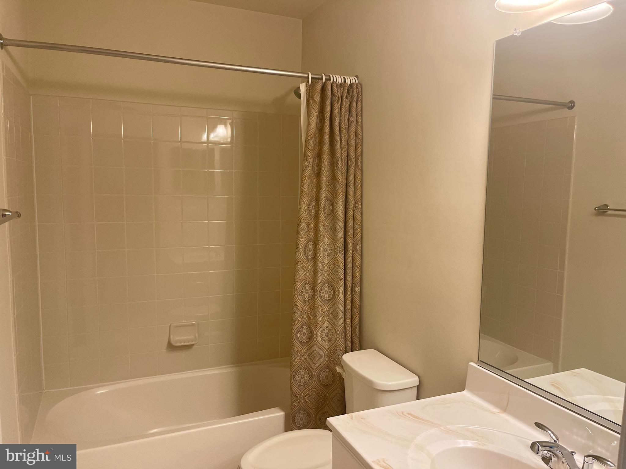 MOOREFIELD STATION - Residential Lease