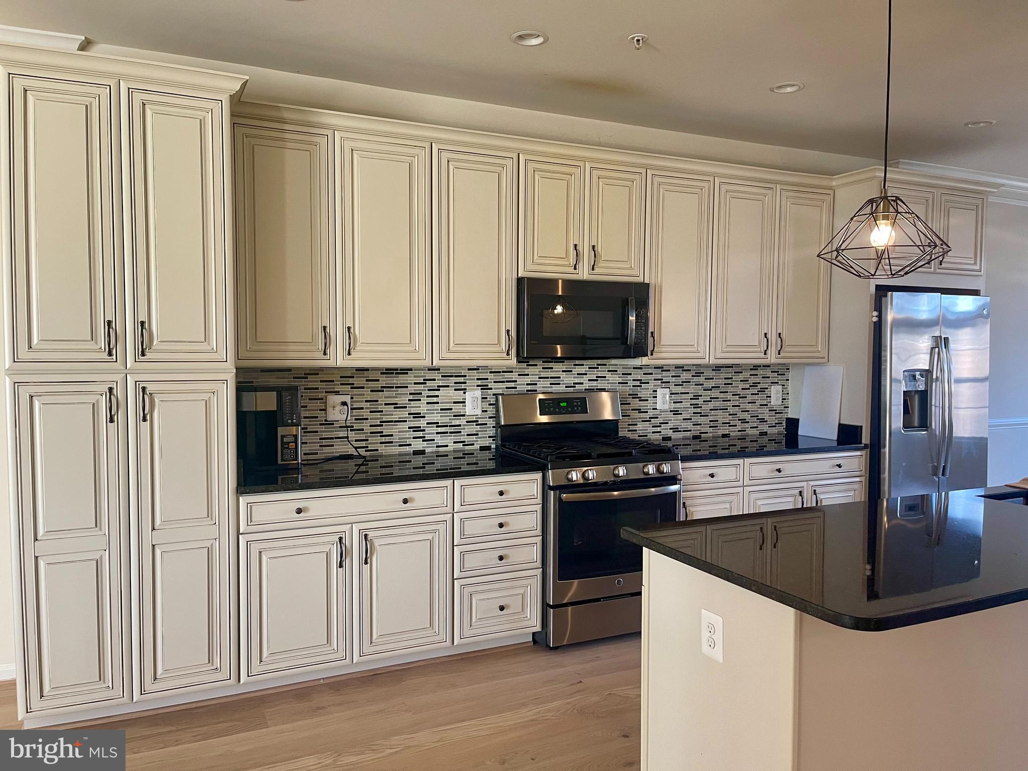 MOOREFIELD STATION - Residential Lease