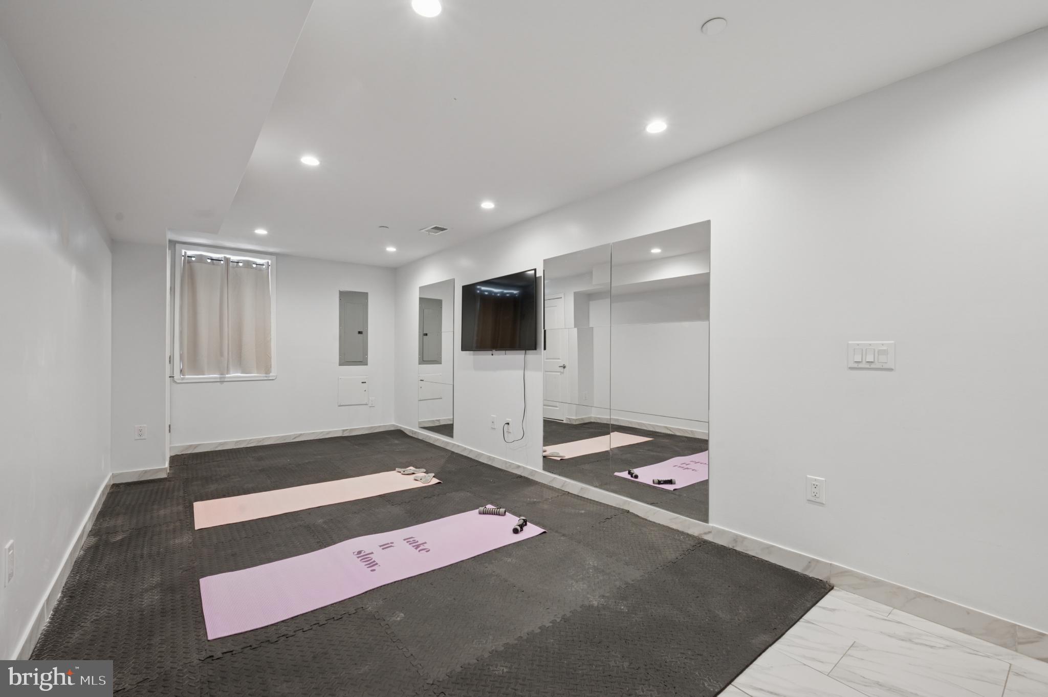 PORT RICHMOND - Residential