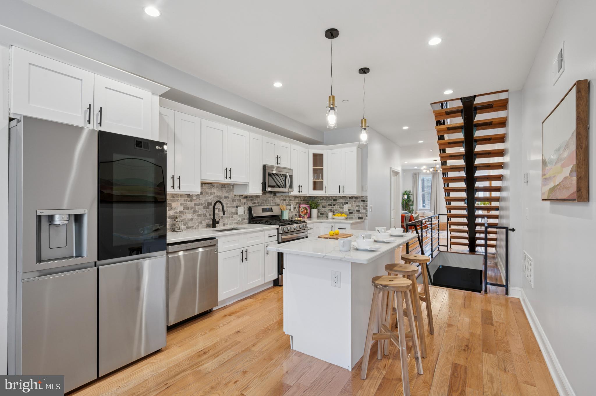 PORT RICHMOND - Residential