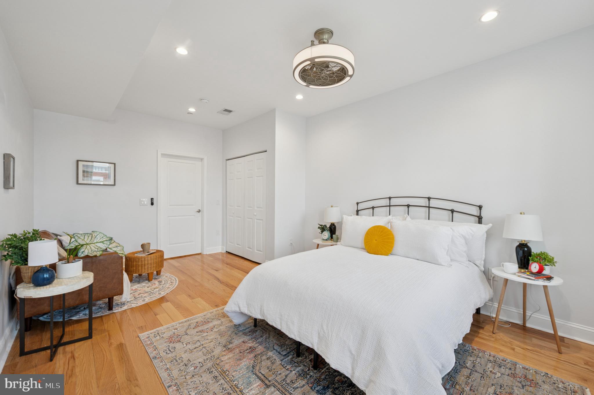 PORT RICHMOND - Residential