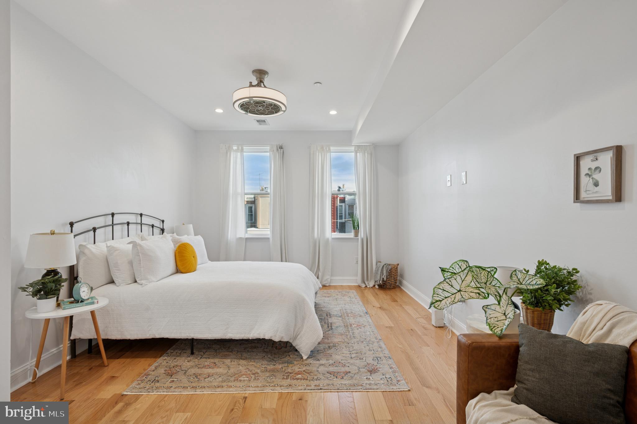 PORT RICHMOND - Residential