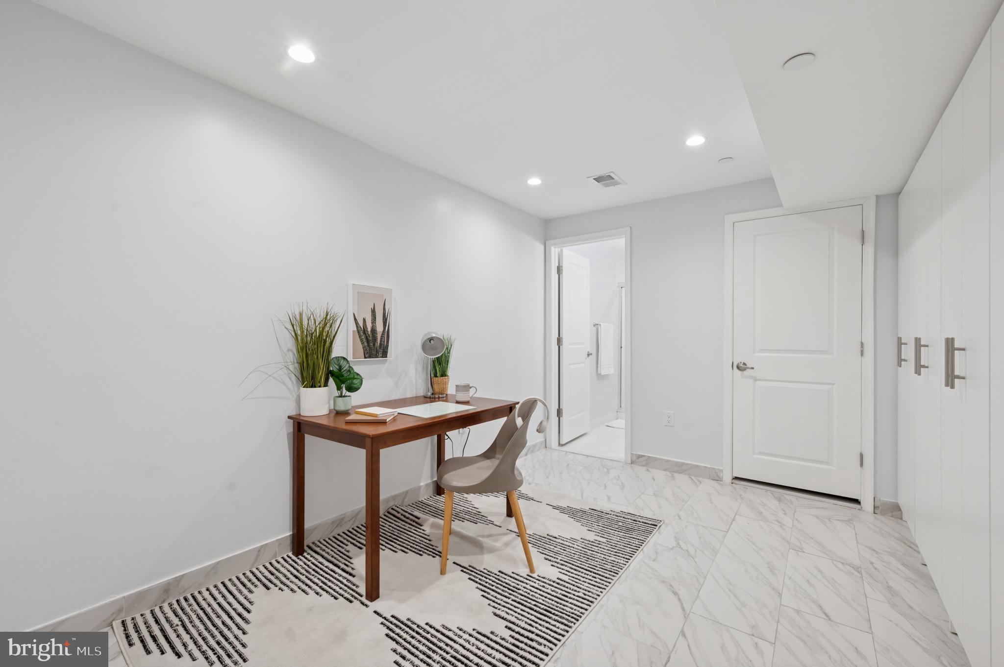 PORT RICHMOND - Residential