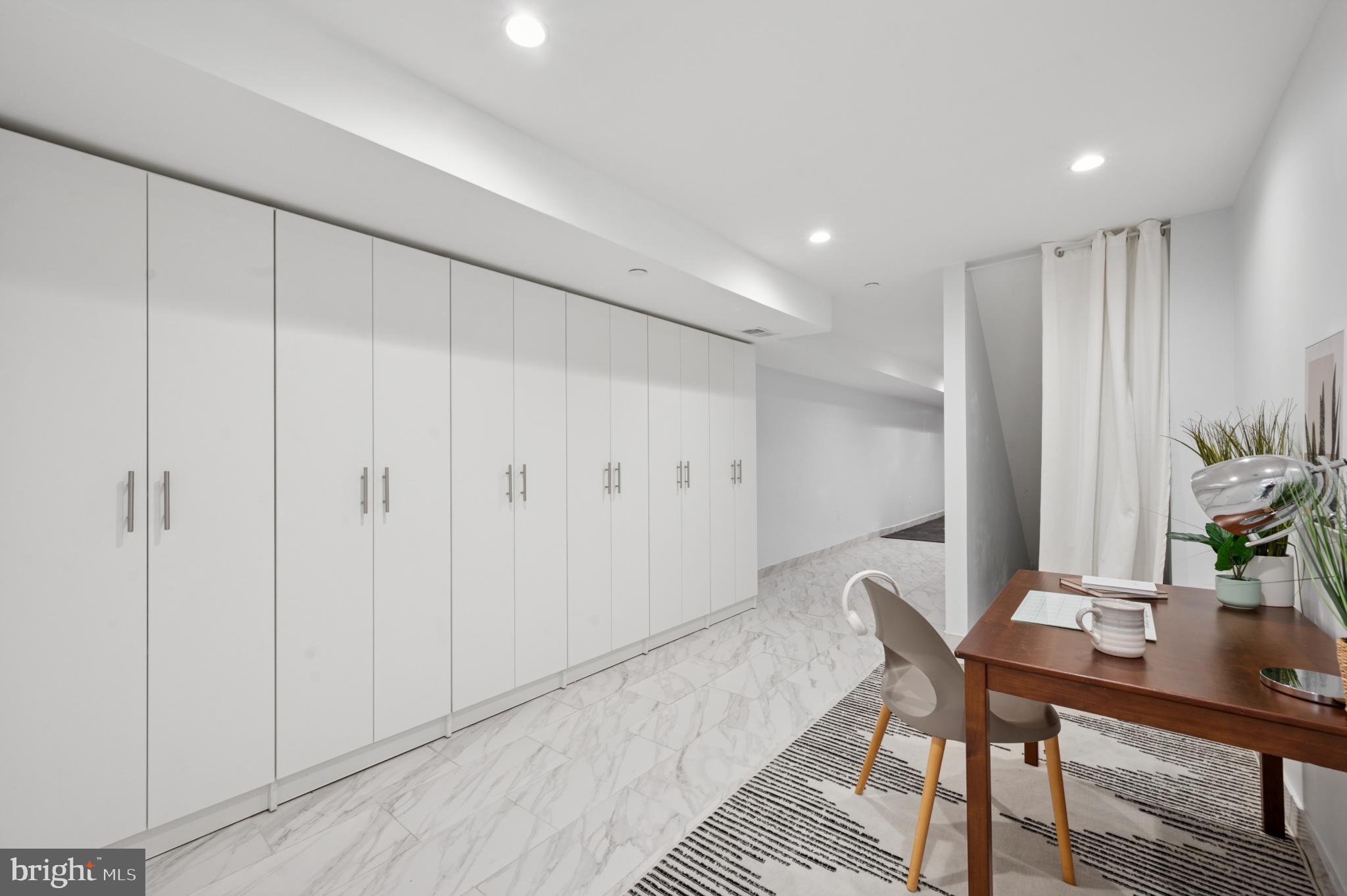 PORT RICHMOND - Residential