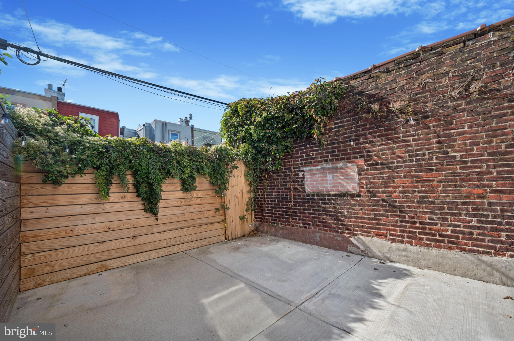 PORT RICHMOND - Residential