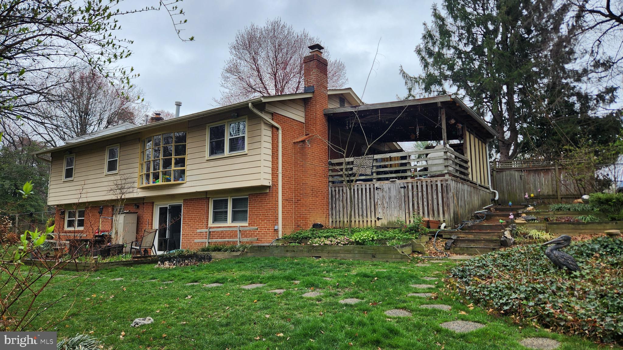 YORK MANOR - Residential Lease