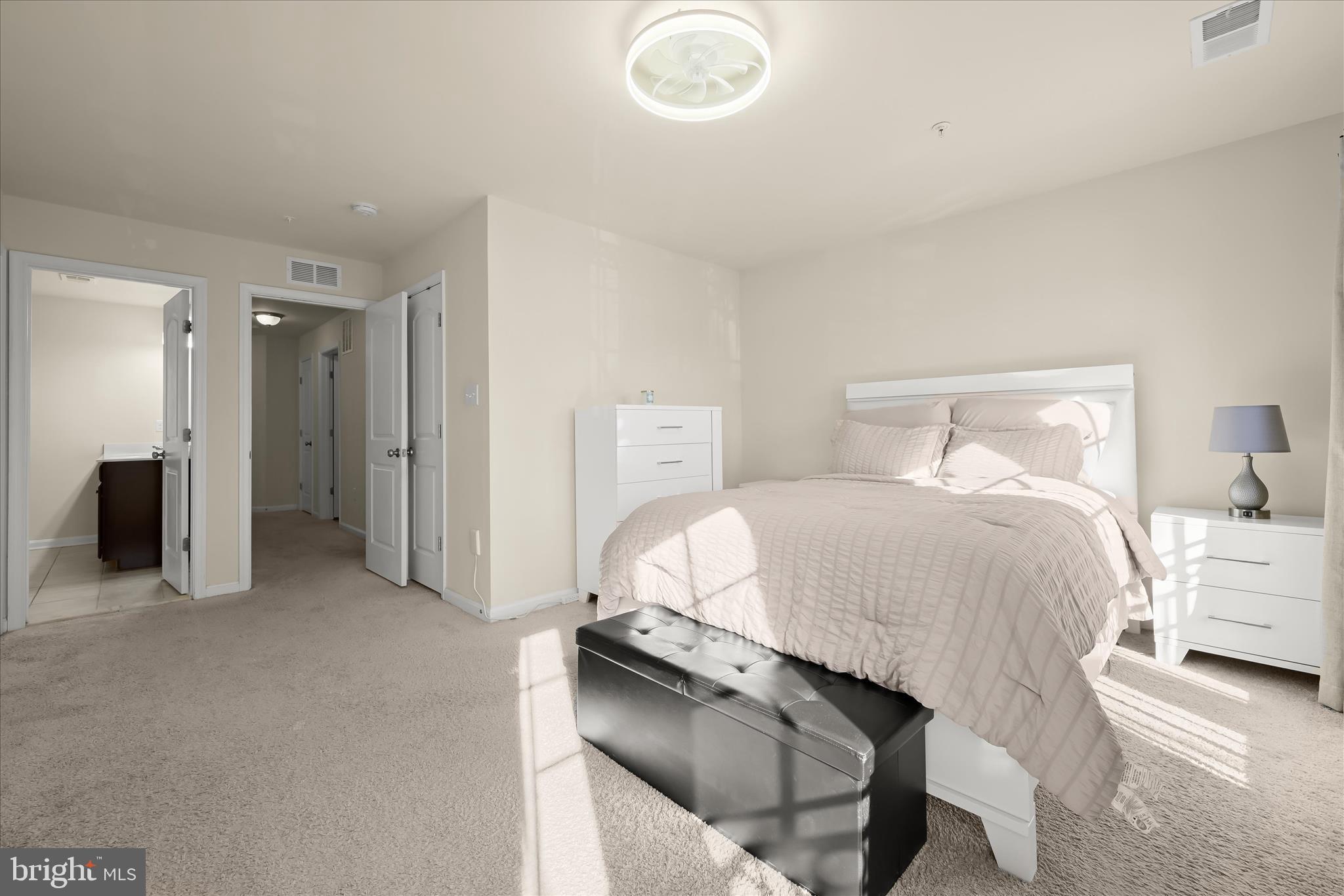 WOODMORE TOWNE CENTRE - Residential