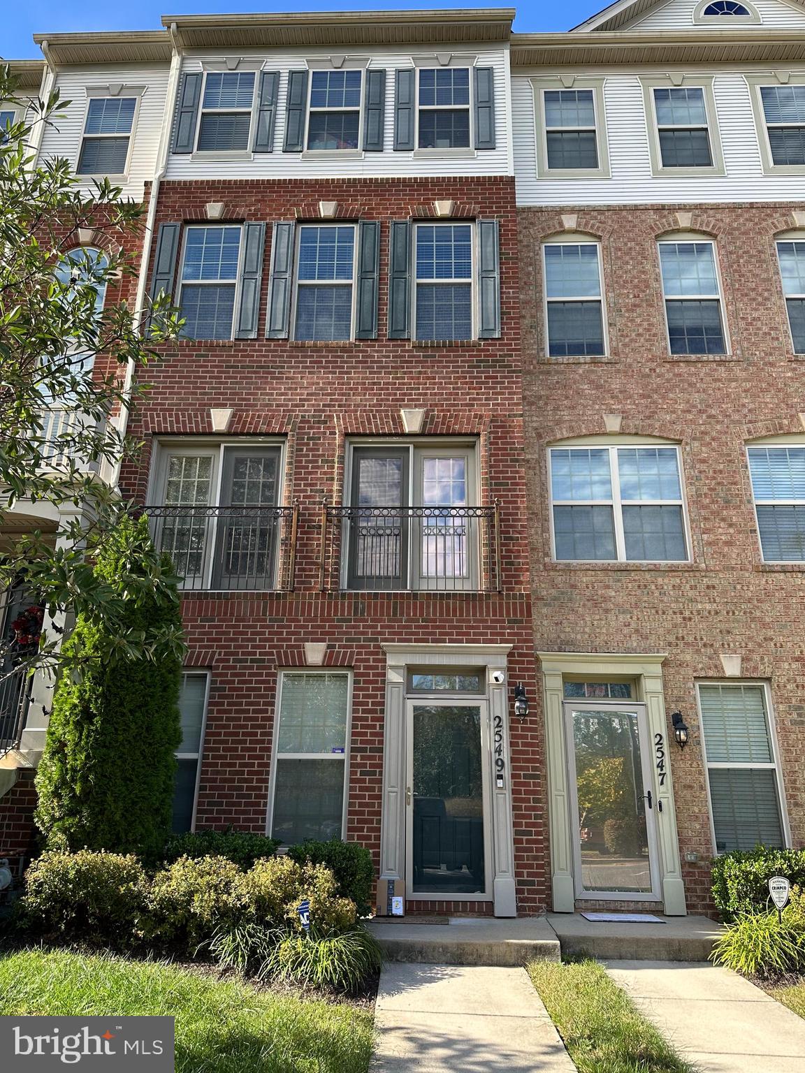 WOODMORE TOWNE CENTRE - Residential