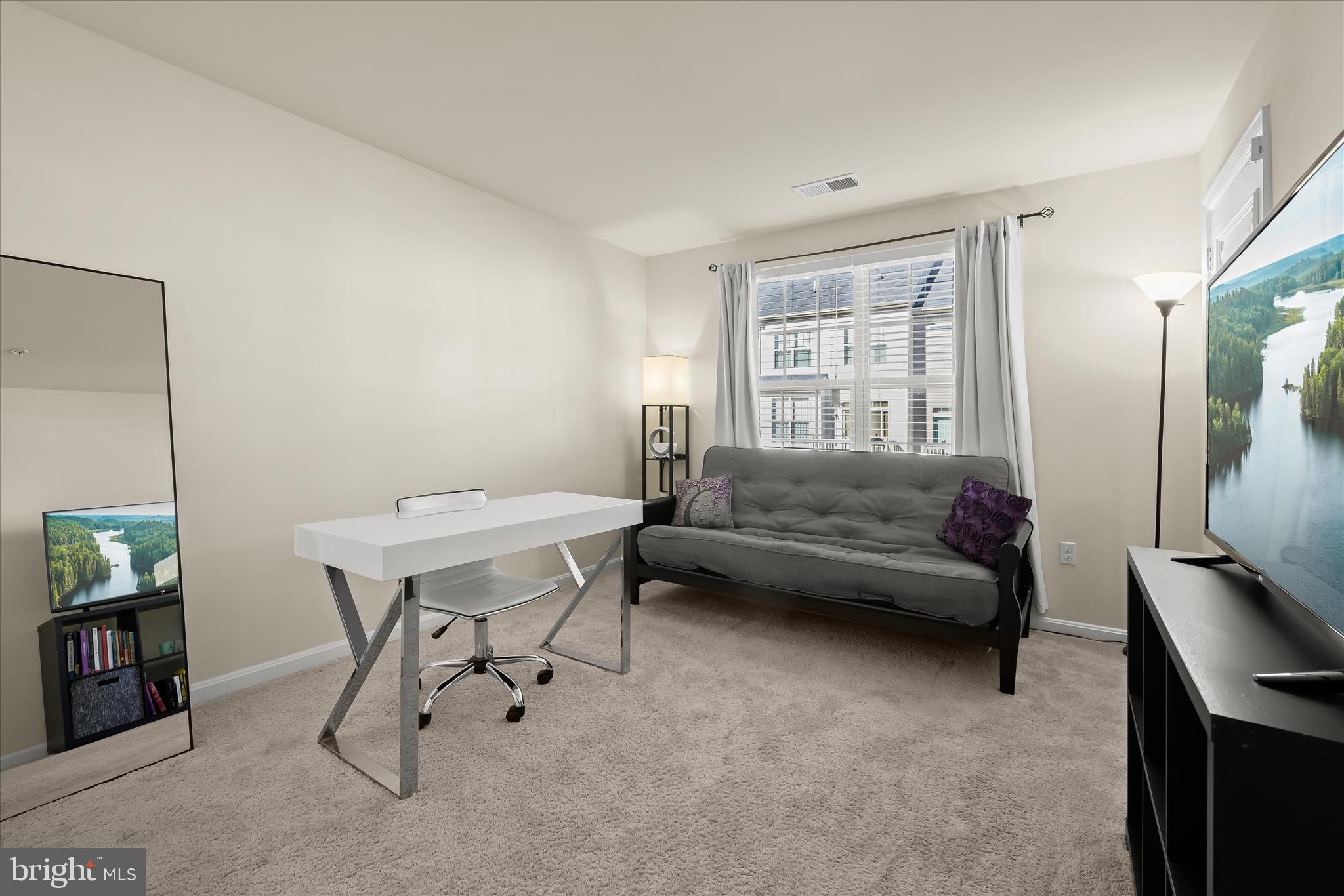 WOODMORE TOWNE CENTRE - Residential