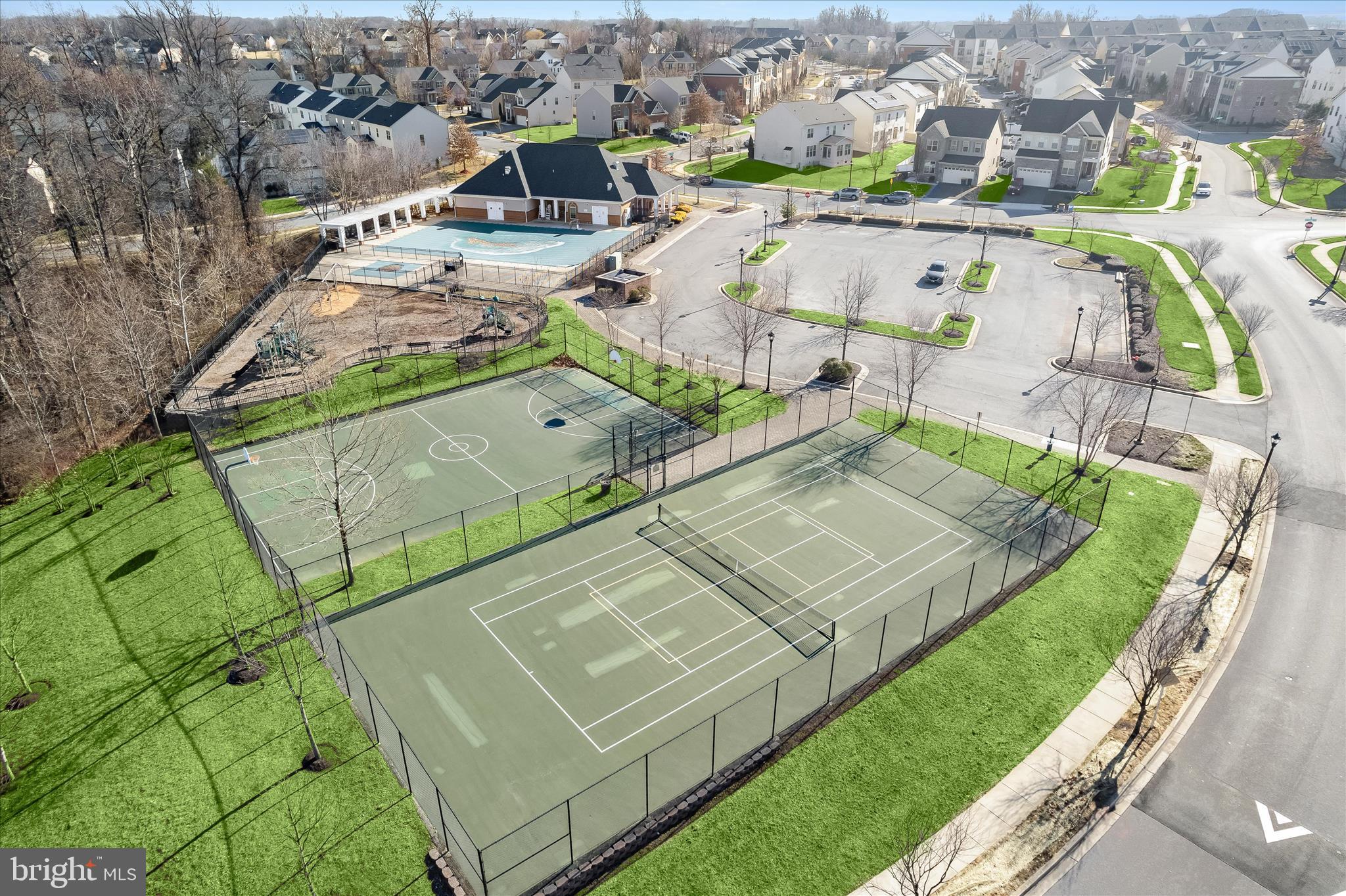 WOODMORE TOWNE CENTRE - Residential