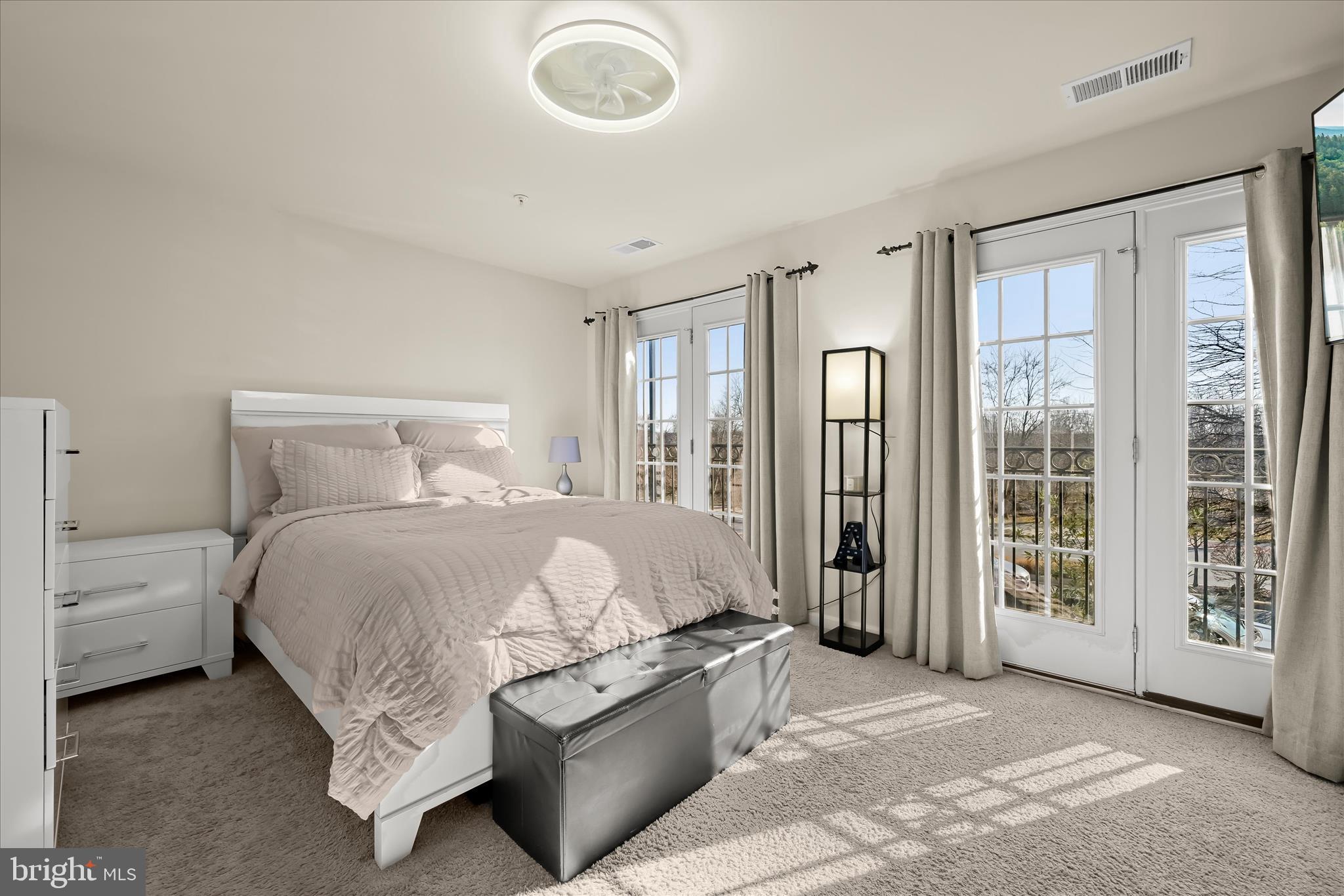 WOODMORE TOWNE CENTRE - Residential