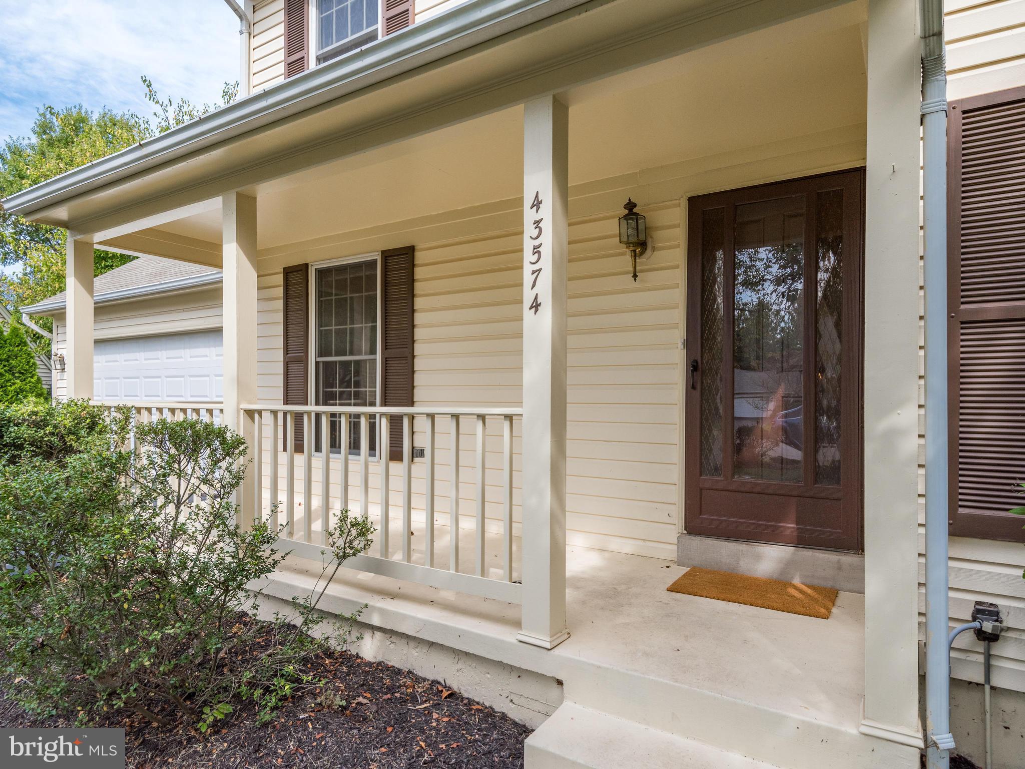 ASHBURN FARM - Residential