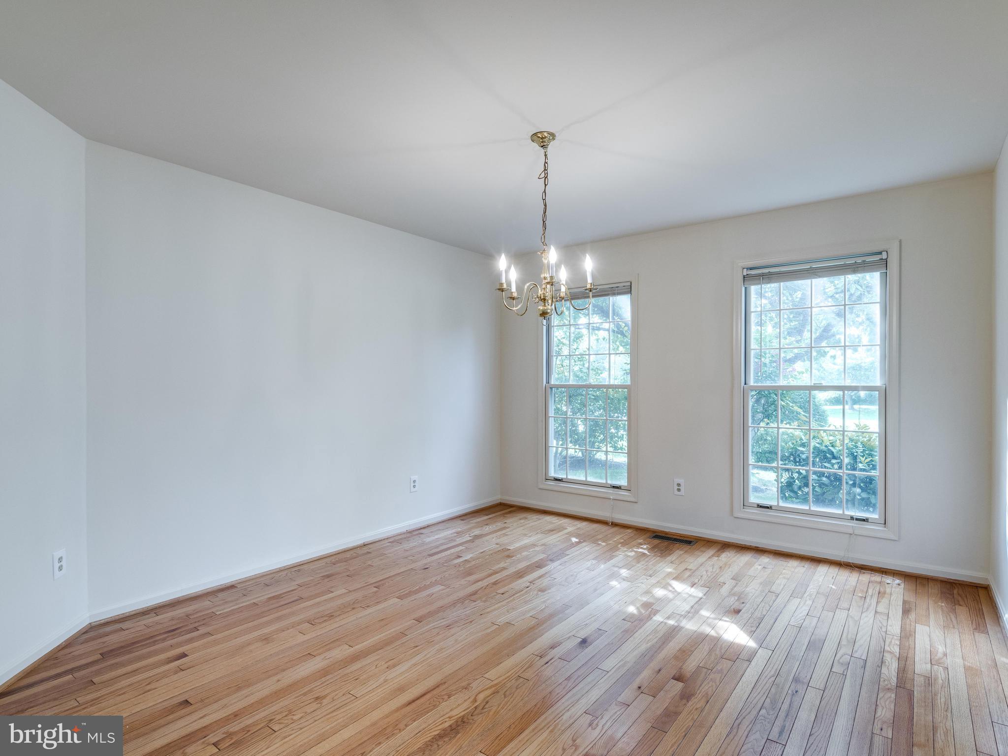 ASHBURN FARM - Residential