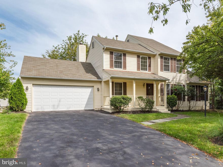 Hardwood throughout main level, kitchen with quartz counters, stainless and a butler cabinet. Skylights & fireplace in Family Room. Main level Master w/ vaulted ceiling, walk in closet w/ shelving system, jetted tub and new tile floor. 3 bedrooms upstairs and newly renovated bath with dual sink vanity.  Front porch for curb appeal.  Covered deck in back and new egress in basement.
