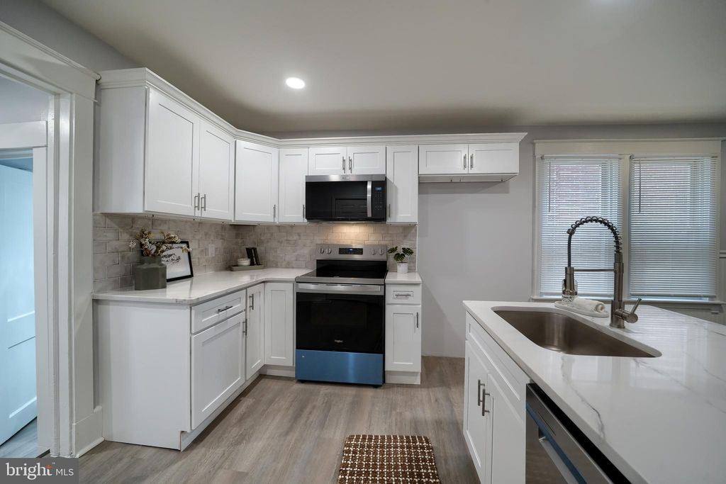 Photo of 346 Duke Street, EPHRATA, PA 17522 (MLS # PALA2080650)