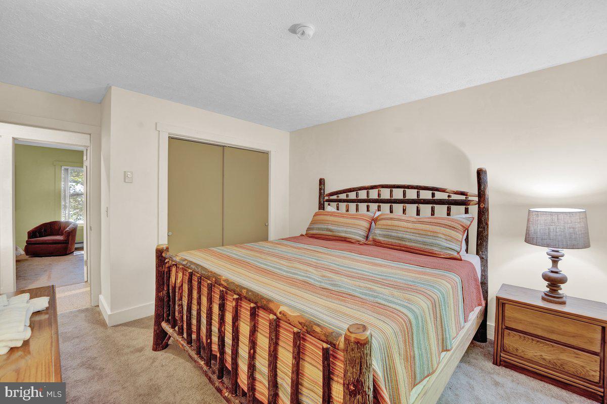 SNOW RIDGE VILLAGE - Residential