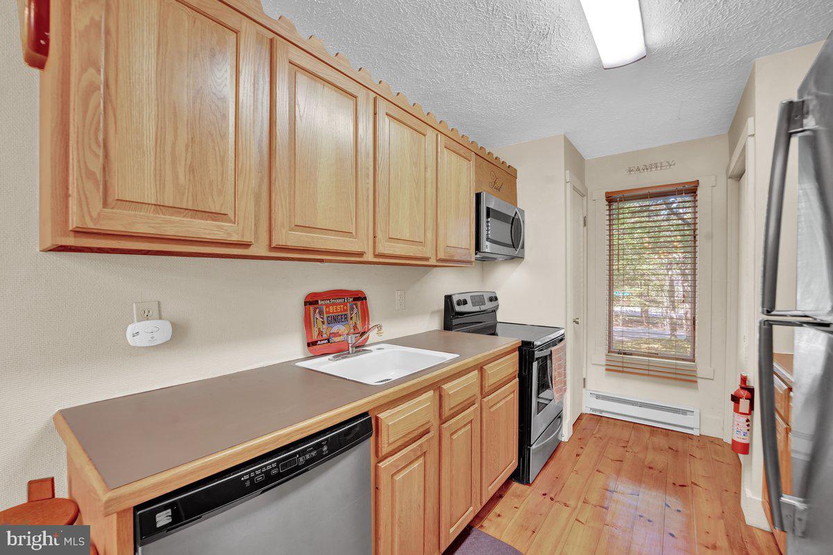 SNOW RIDGE VILLAGE - Residential