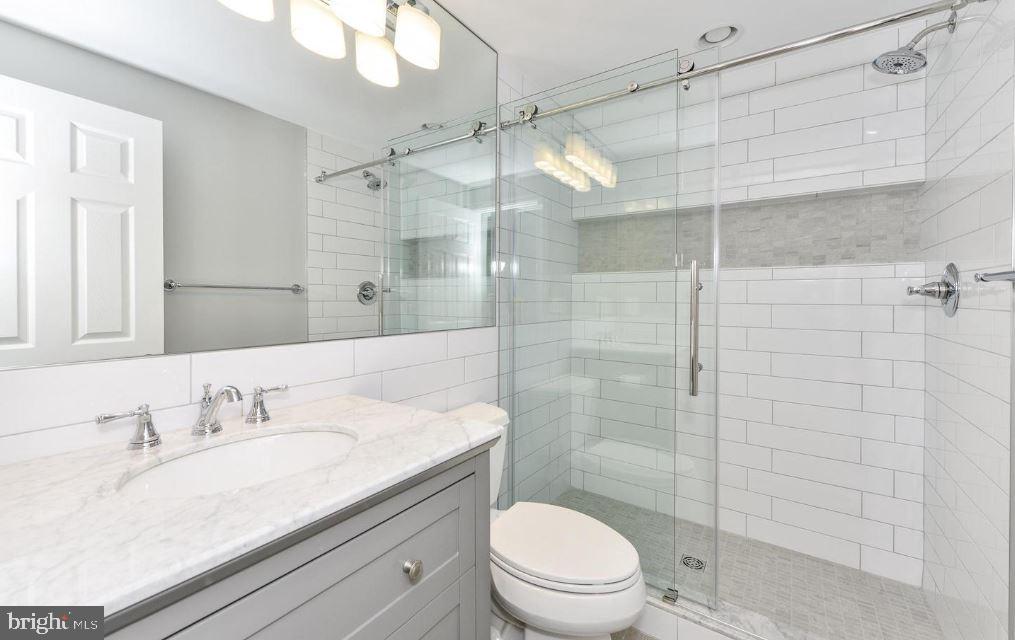 RESTON - Residential Lease