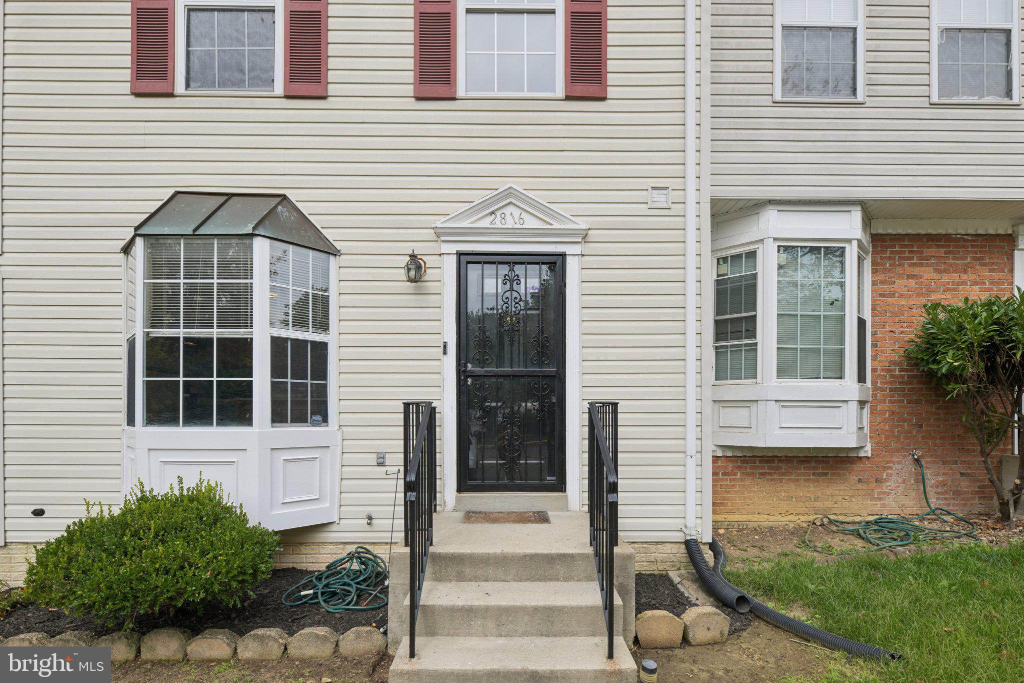2816 LINDESFARN TERRACE
