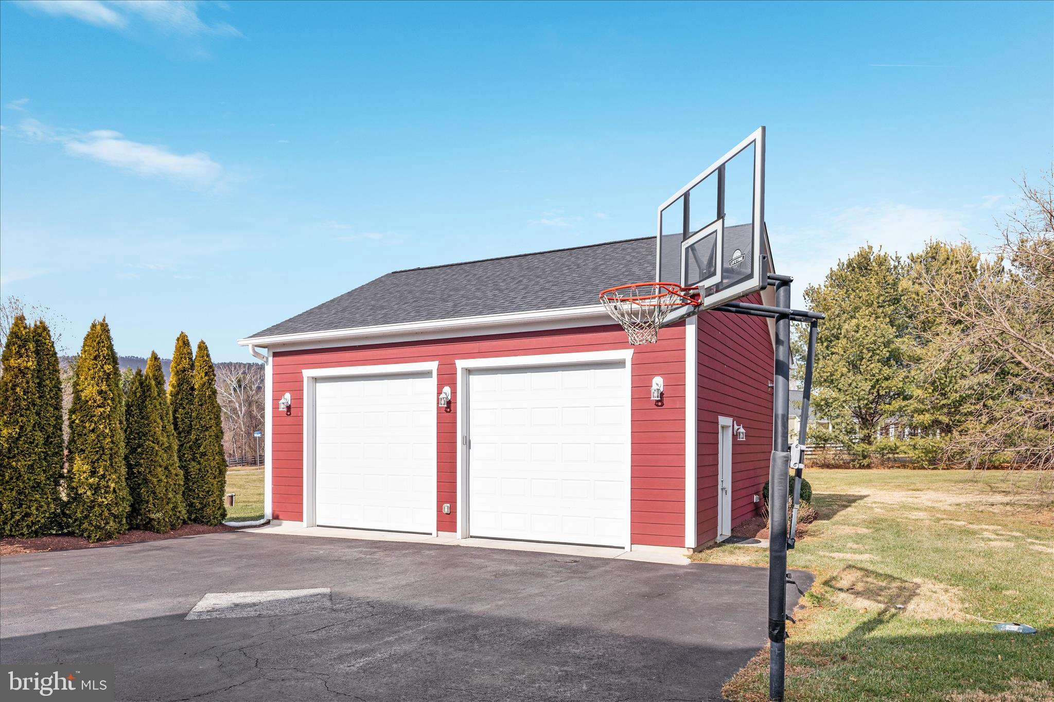 WINDING CREEK - Residential