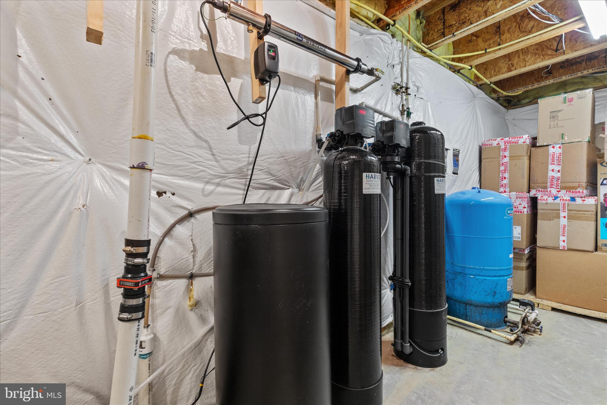 WINDING CREEK - Residential