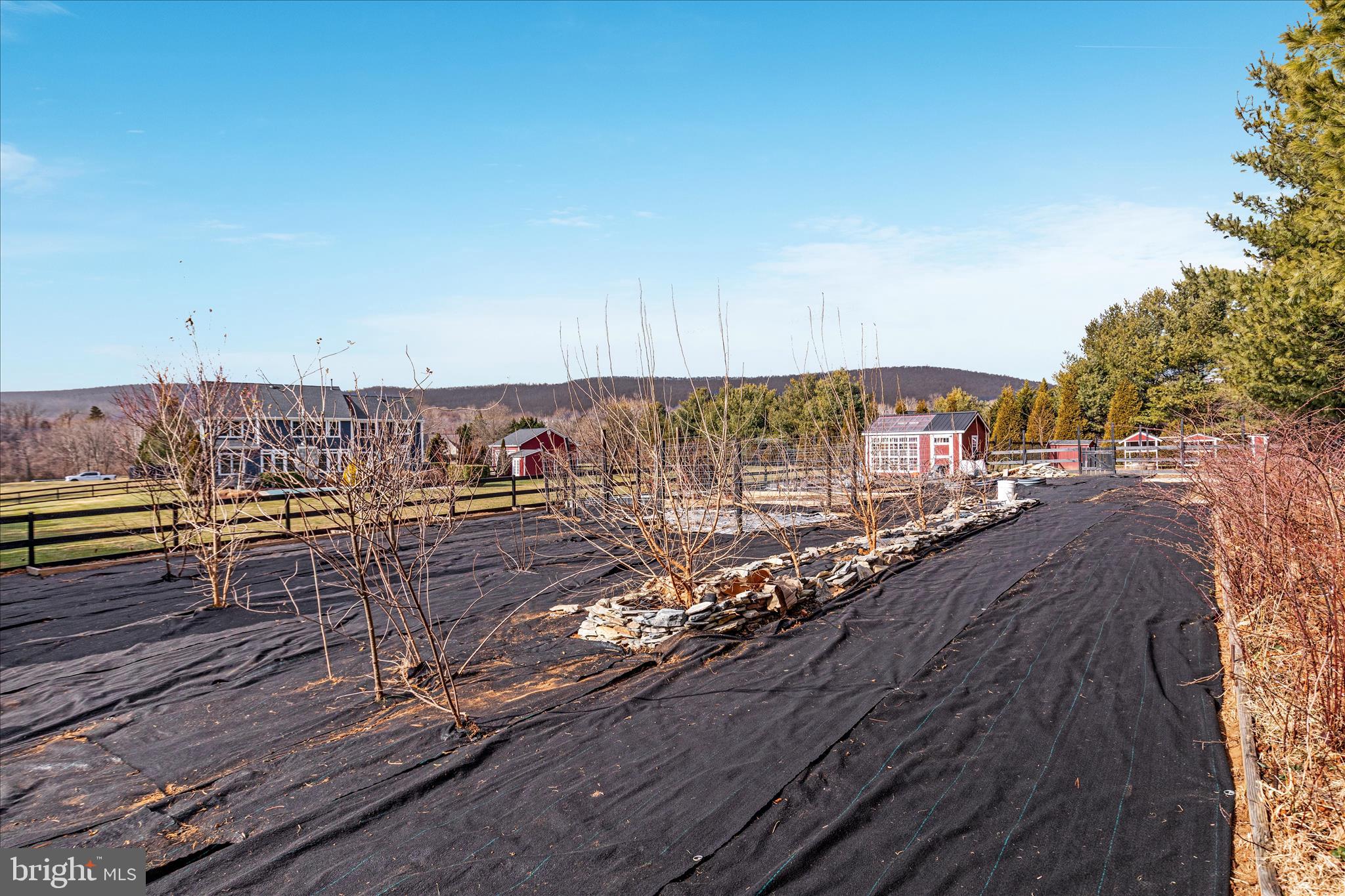 WINDING CREEK - Residential