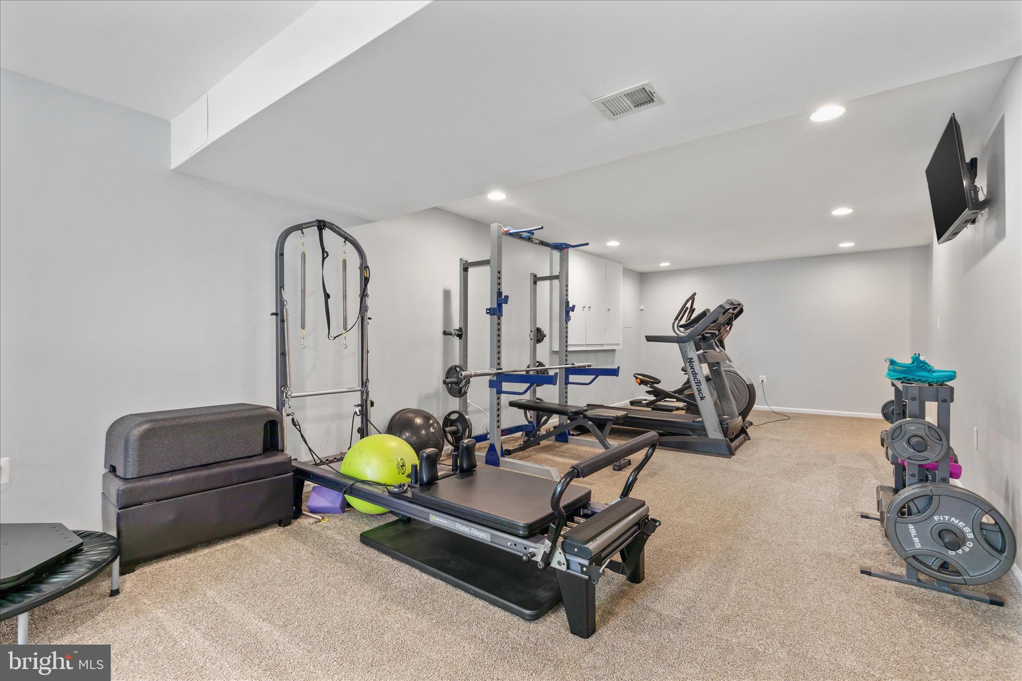 WINDING CREEK - Residential