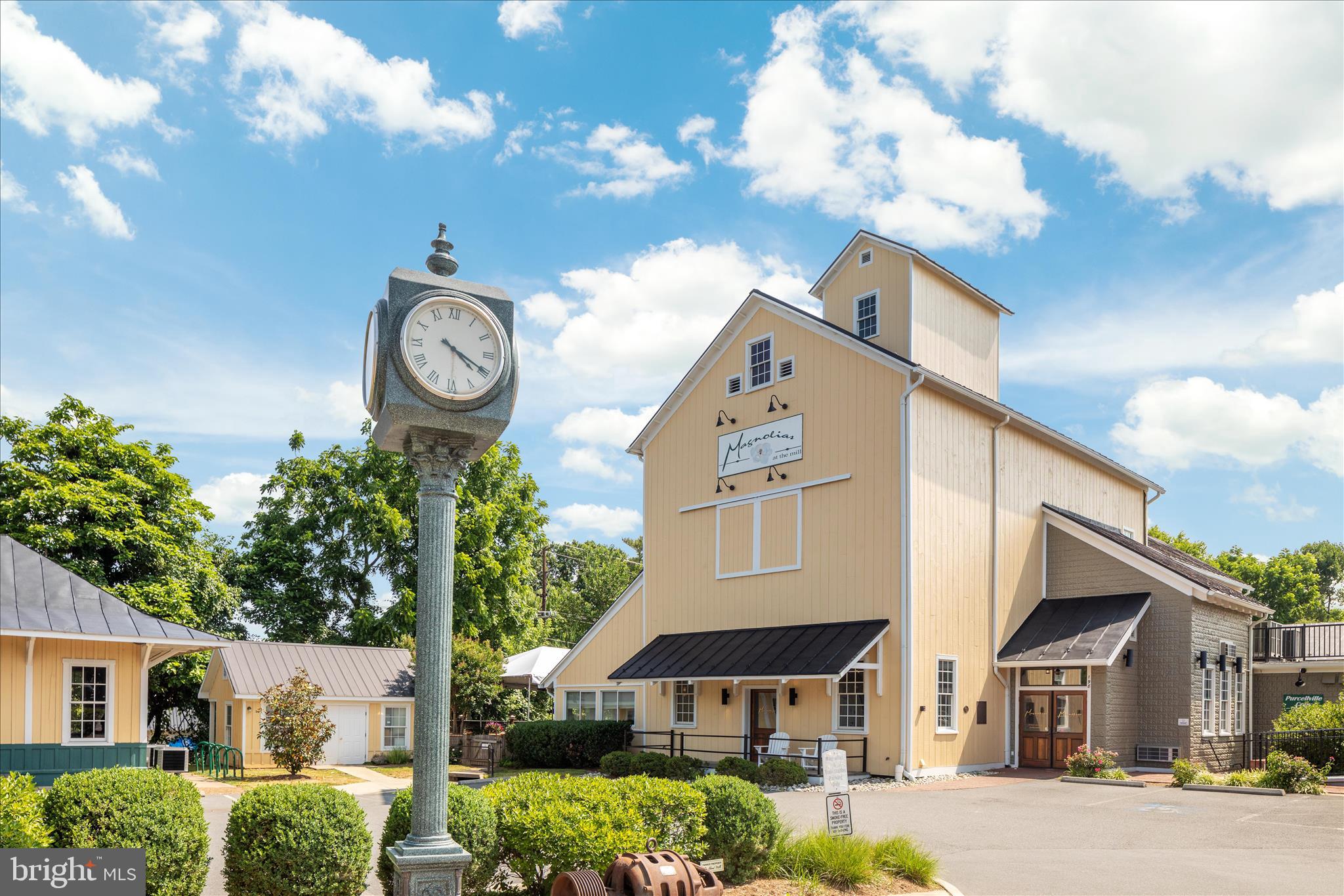 WINDING CREEK - Residential