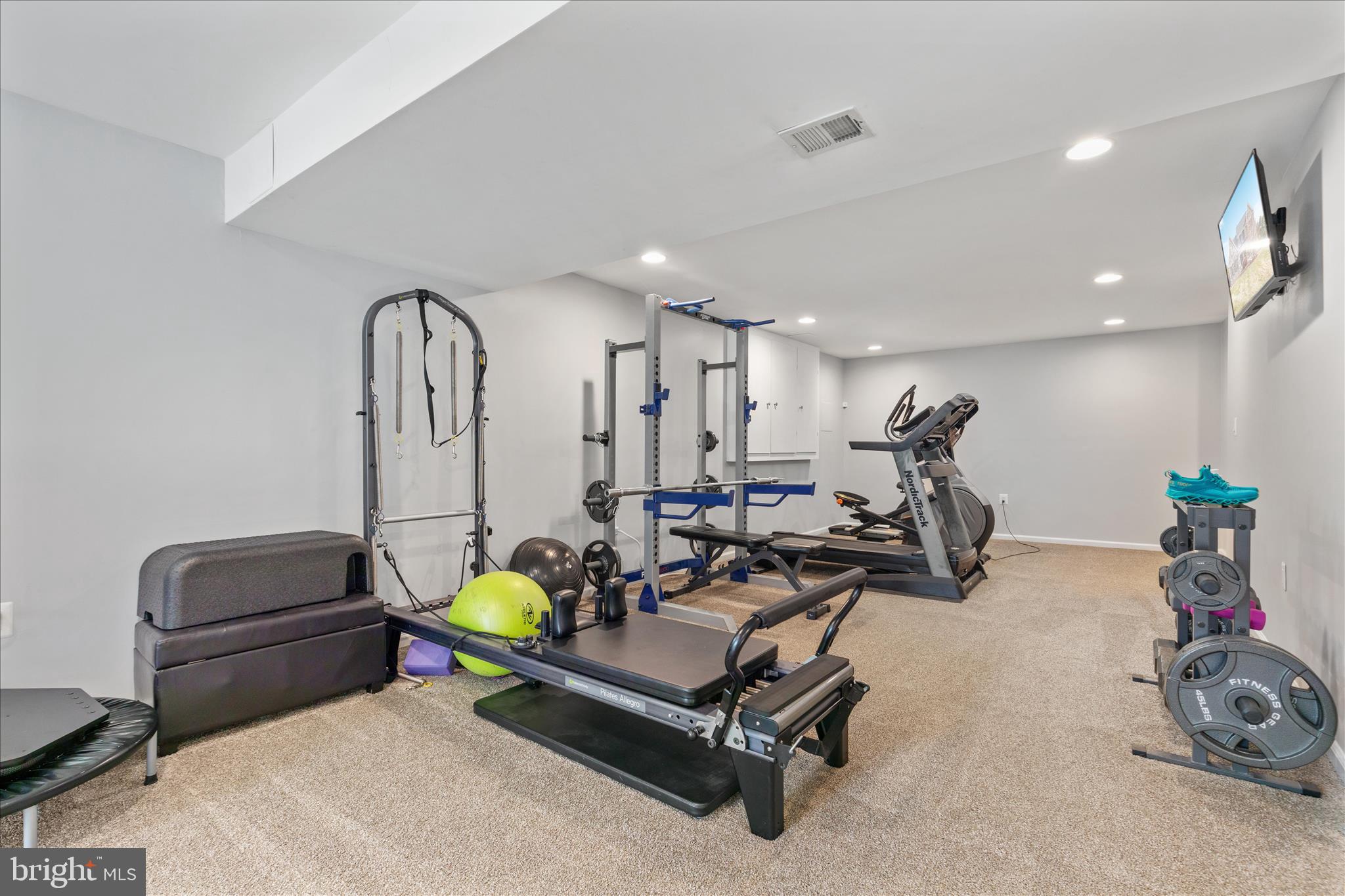 WINDING CREEK - Residential