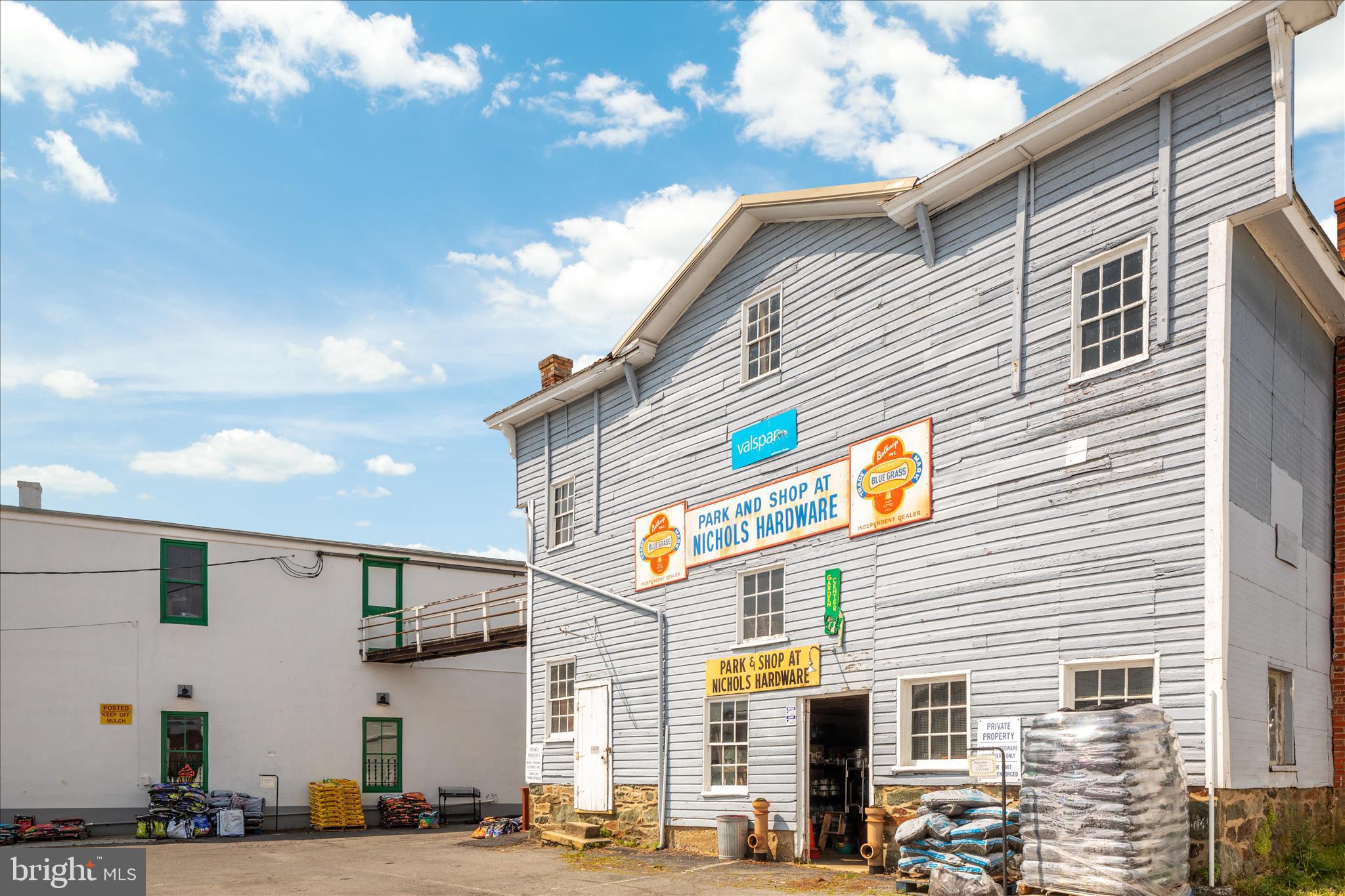 WINDING CREEK - Residential