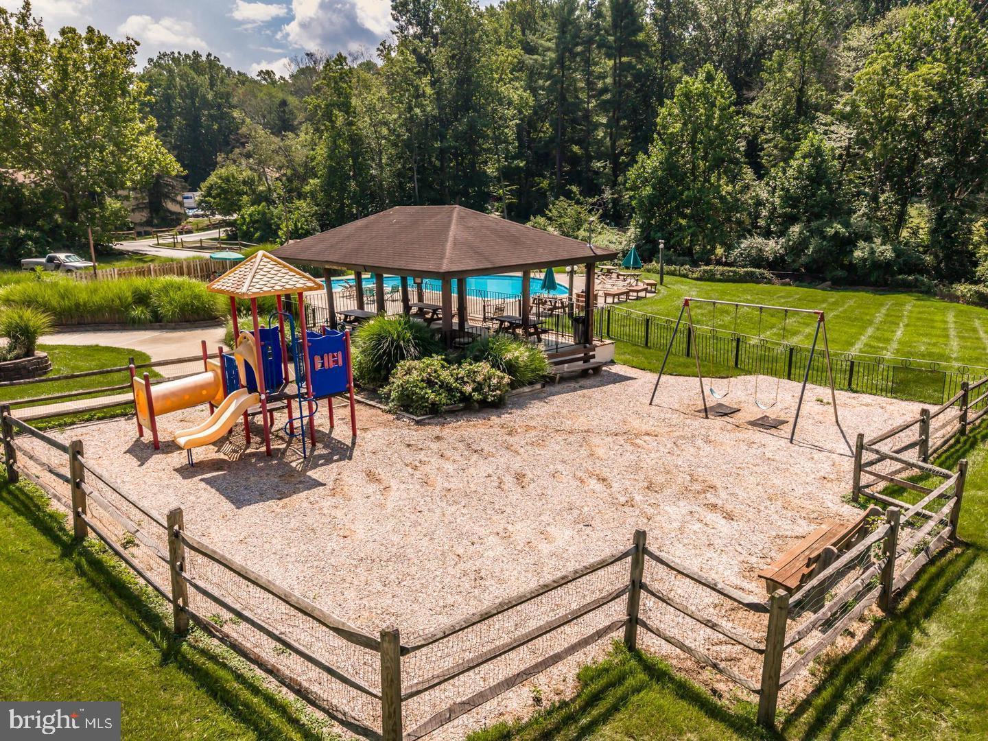 PAINTERS CROSSING - Residential