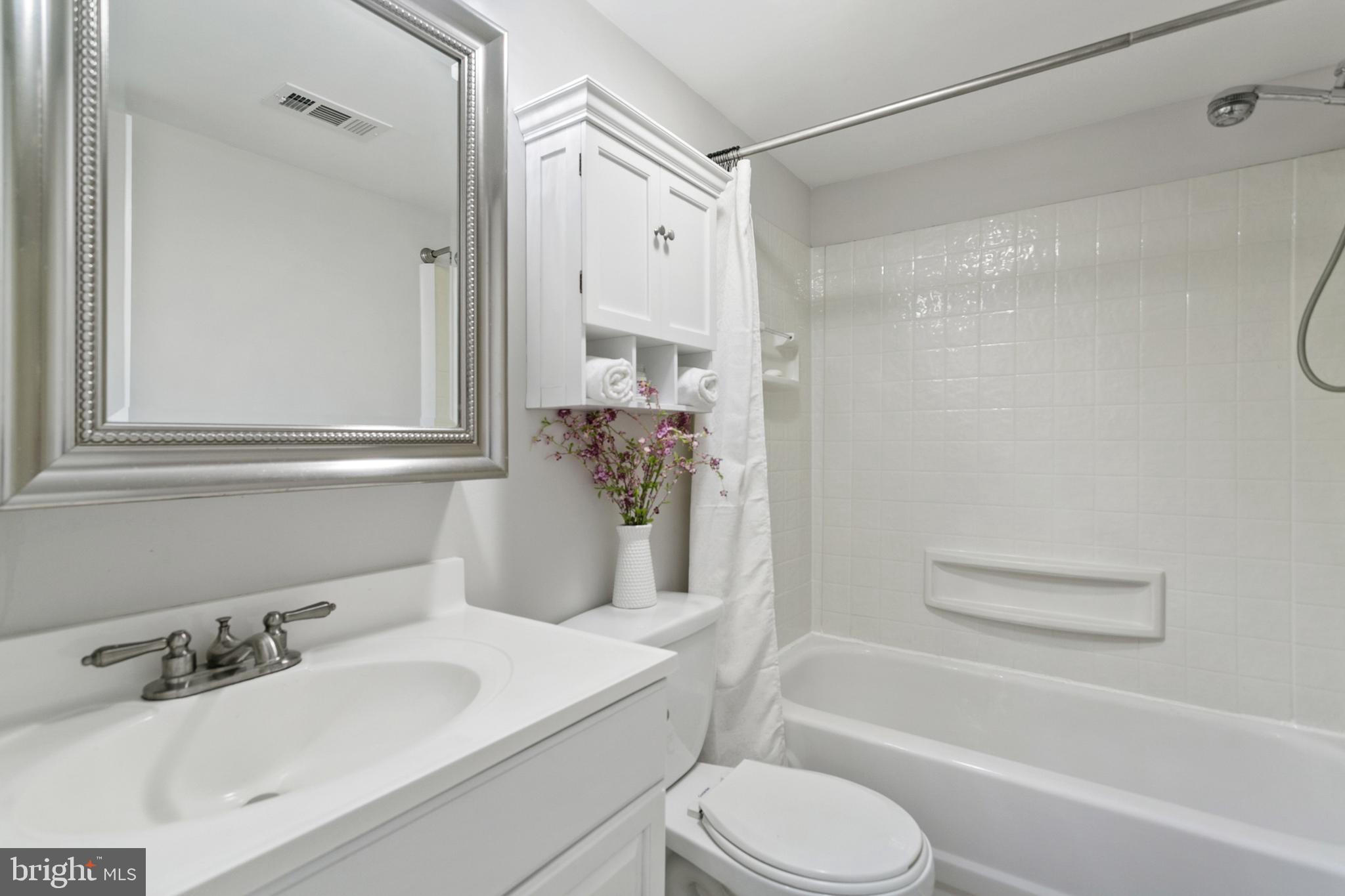 PAINTERS CROSSING - Residential