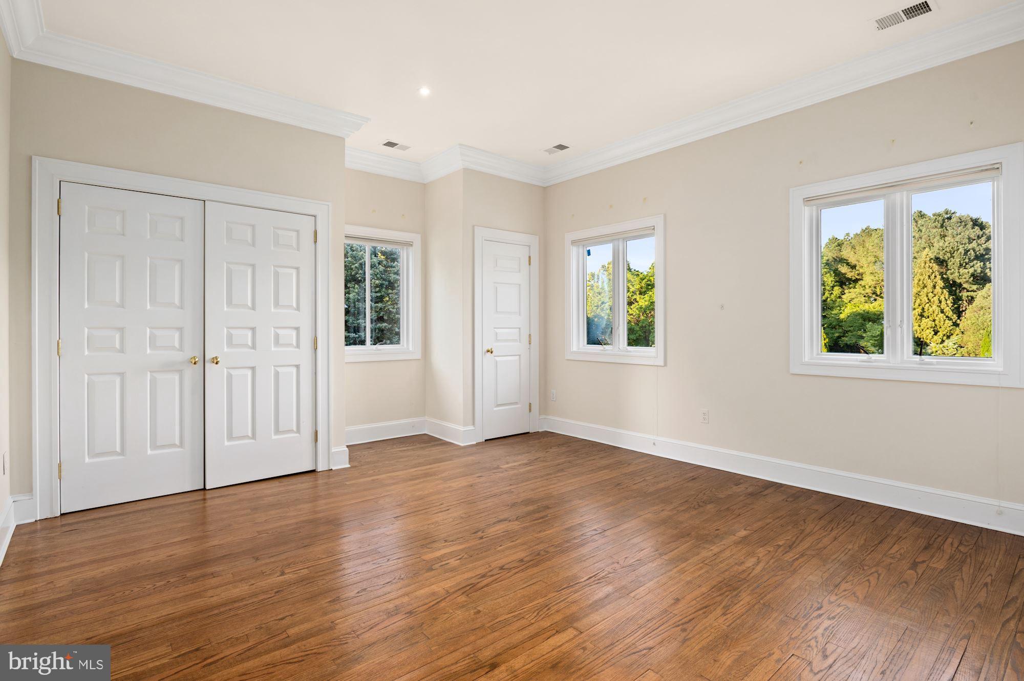 WATERFRONT - Residential