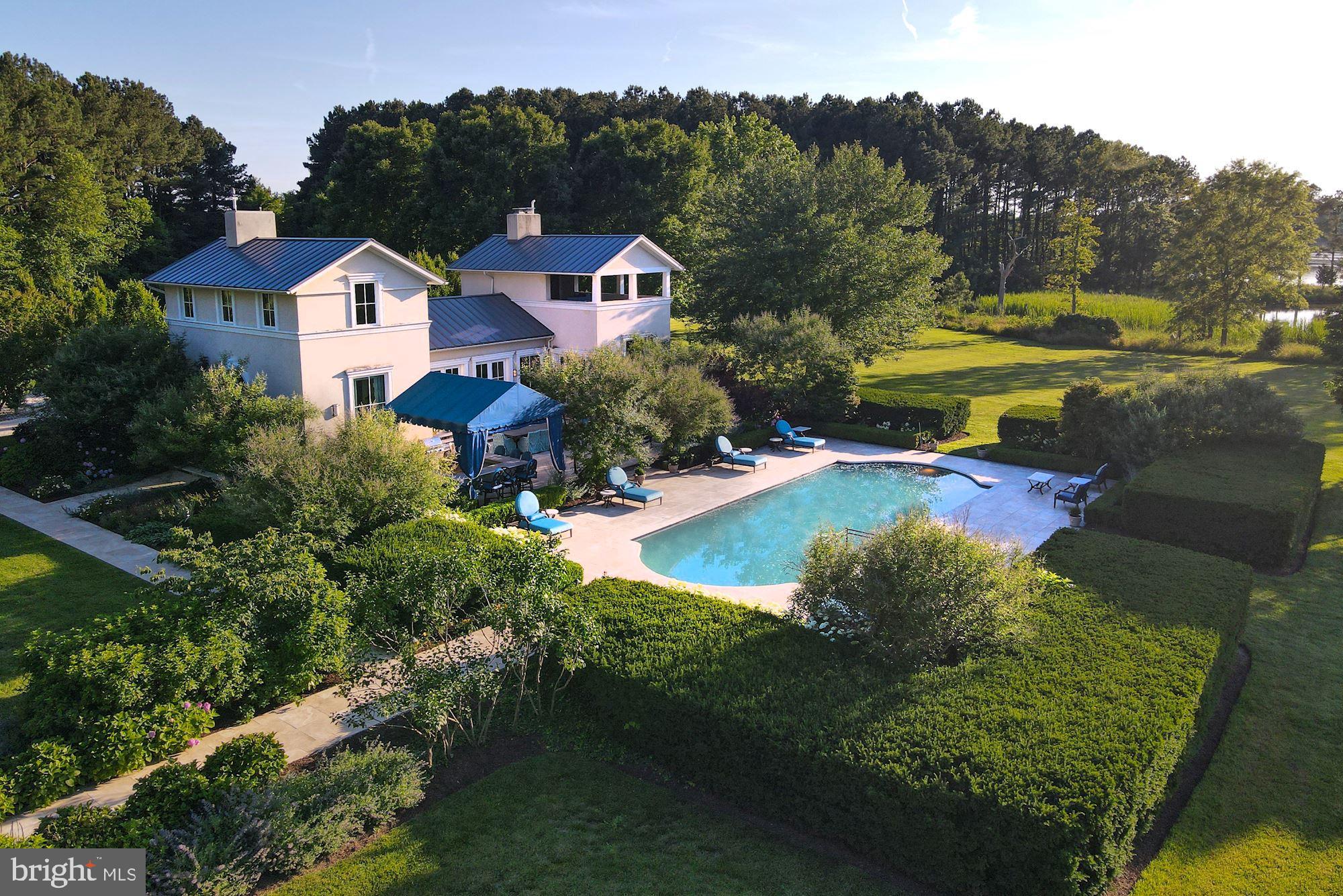 WATERFRONT - Residential