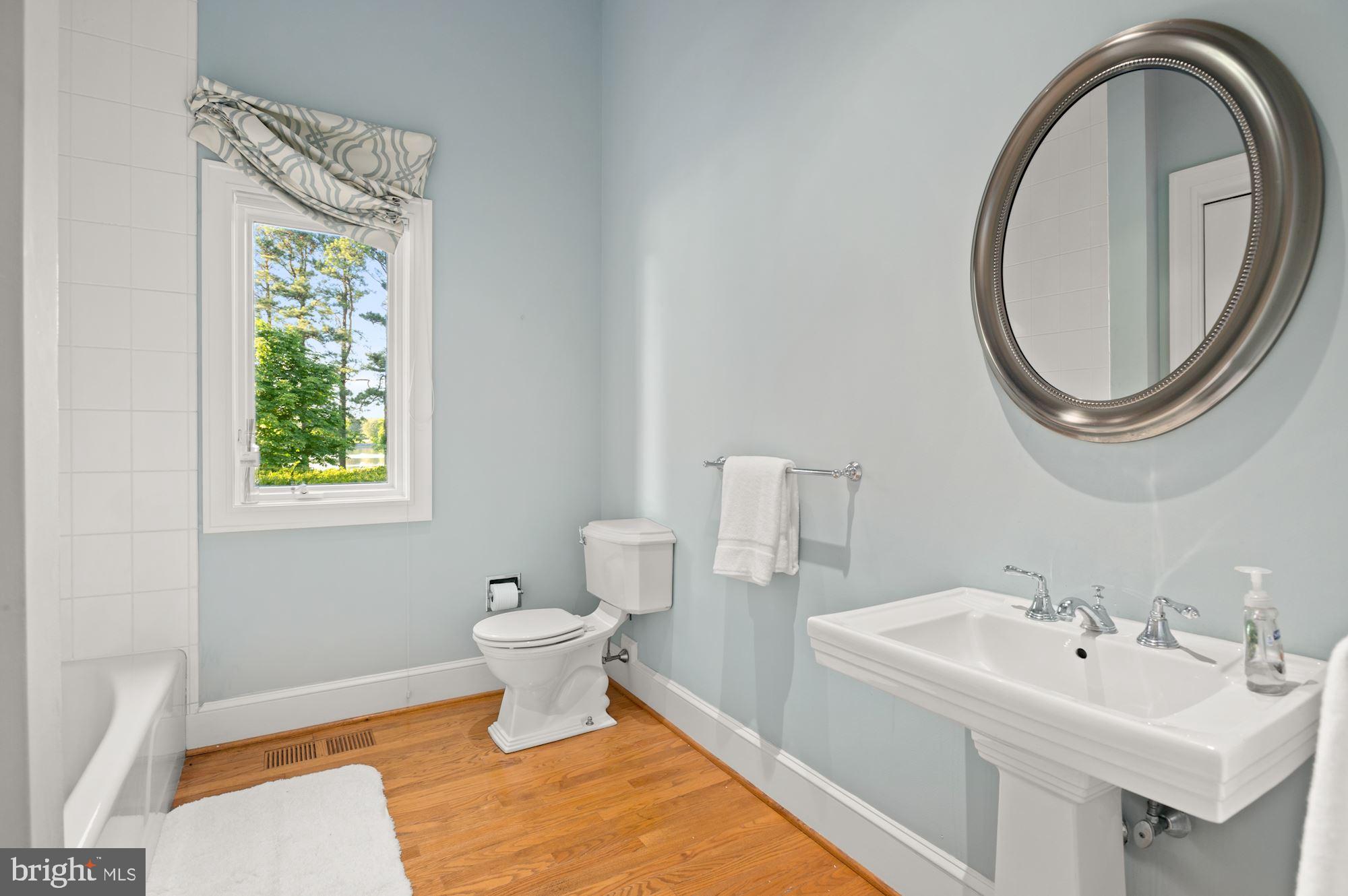 WATERFRONT - Residential