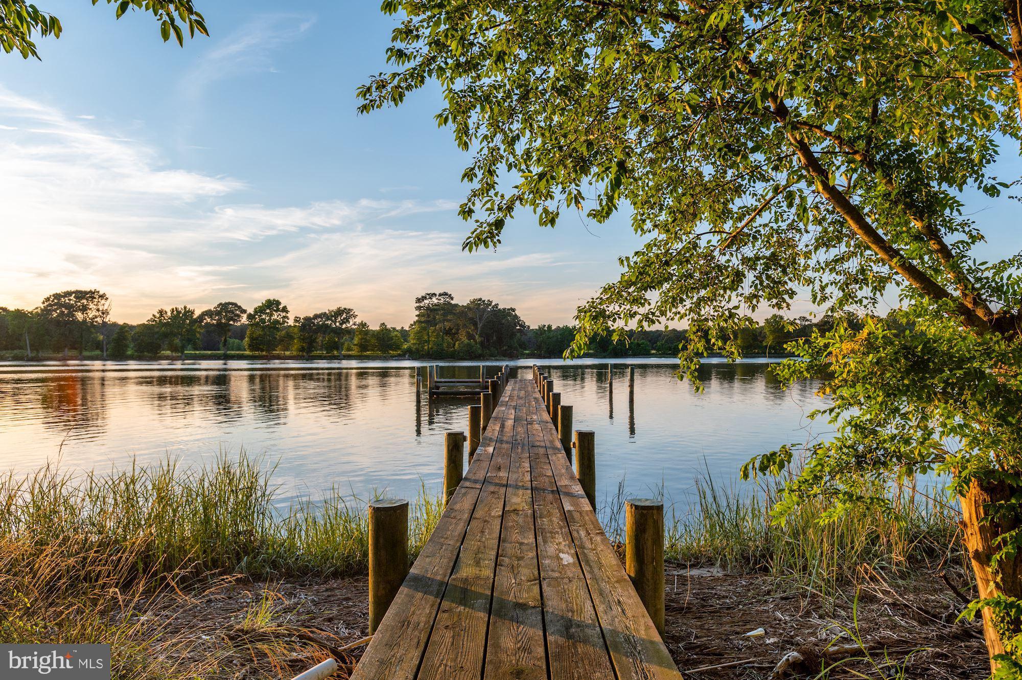WATERFRONT - Residential
